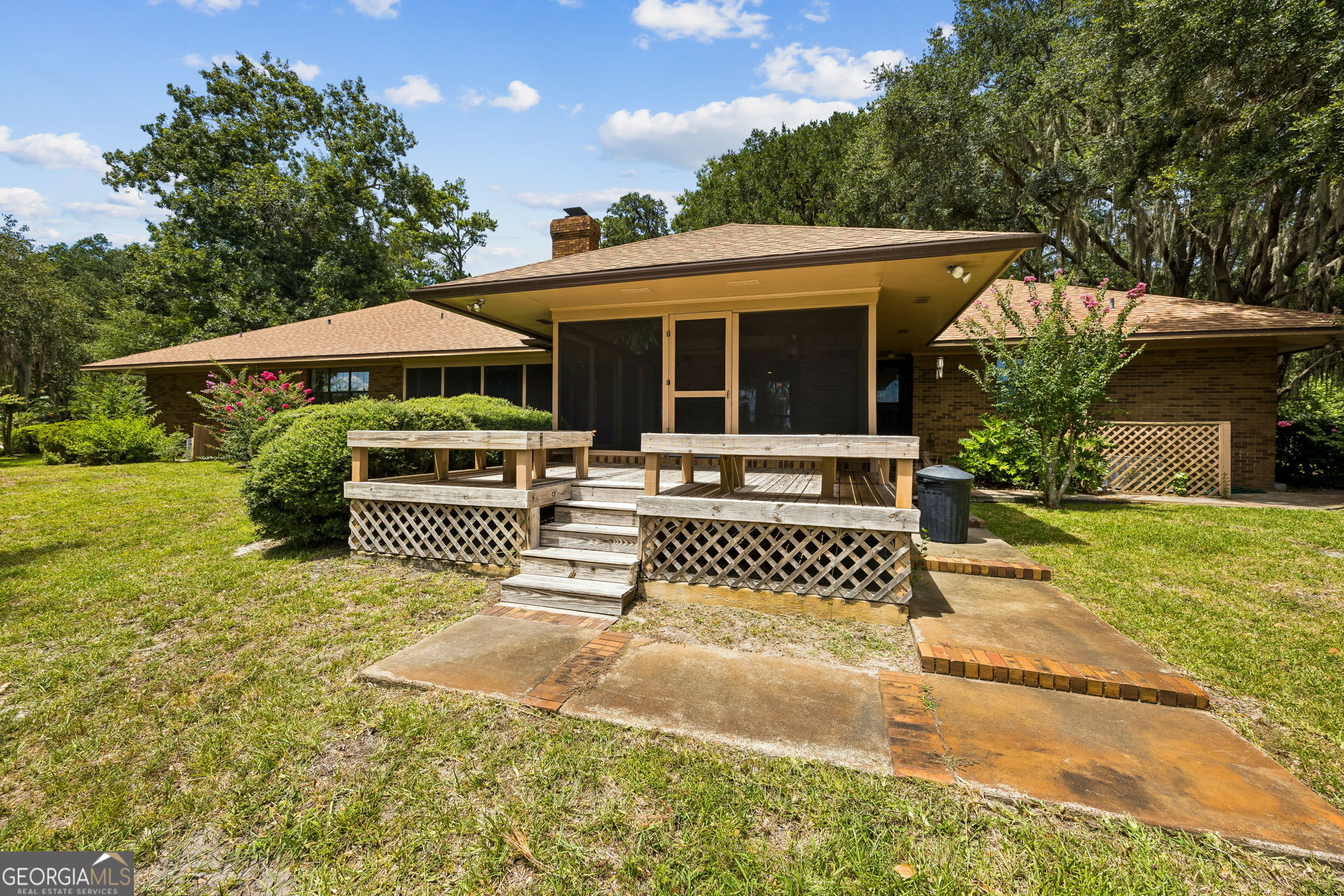 811 Park Street Property Photo 68