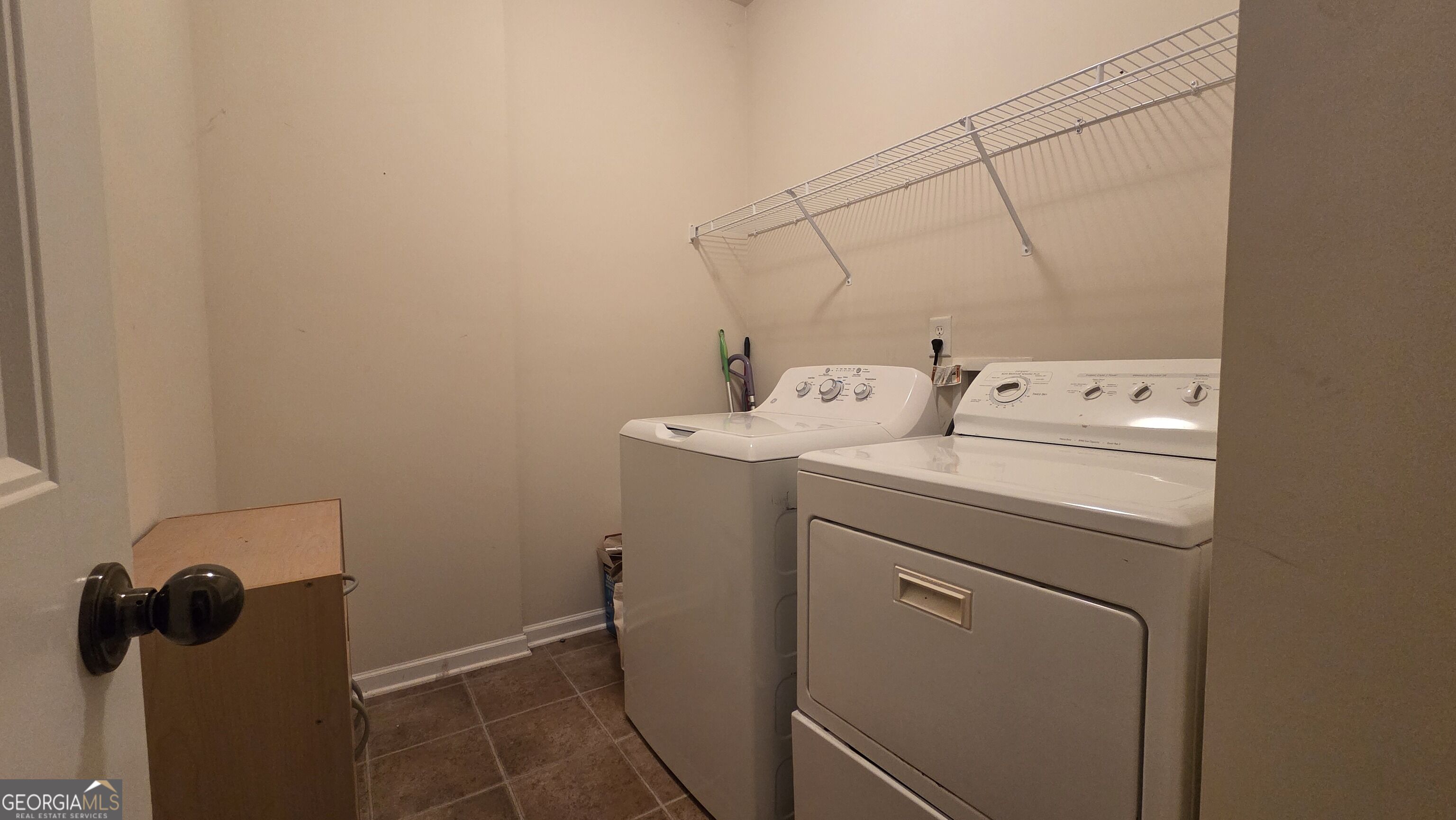 308 Ridge Pointe Drive Property Photo 18