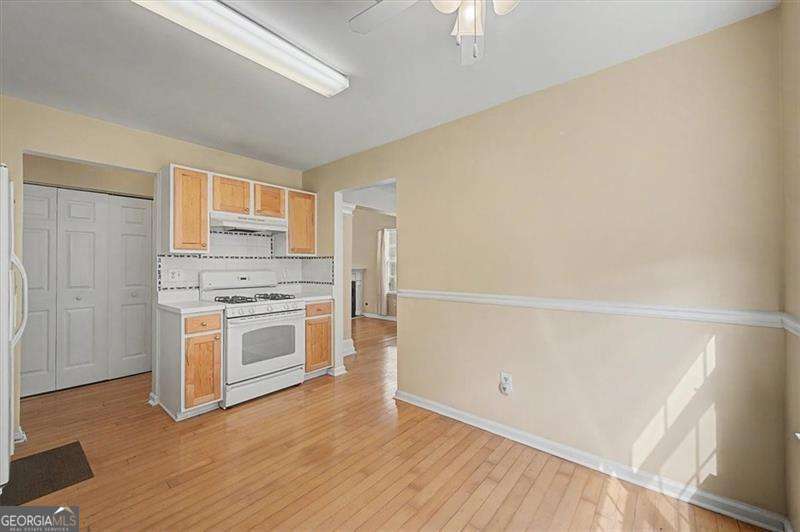 2025 Baramore Oaks Drive Property Photo 10