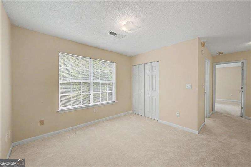 2025 Baramore Oaks Drive Property Photo 16
