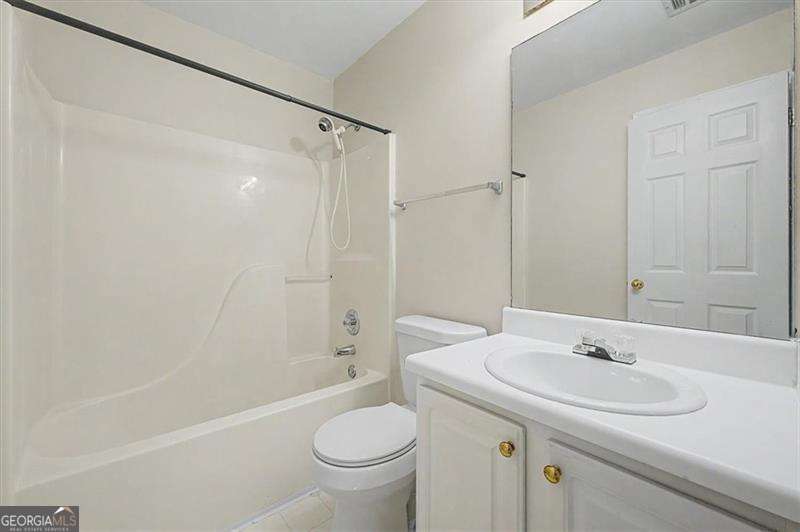 2025 Baramore Oaks Drive Property Photo 17