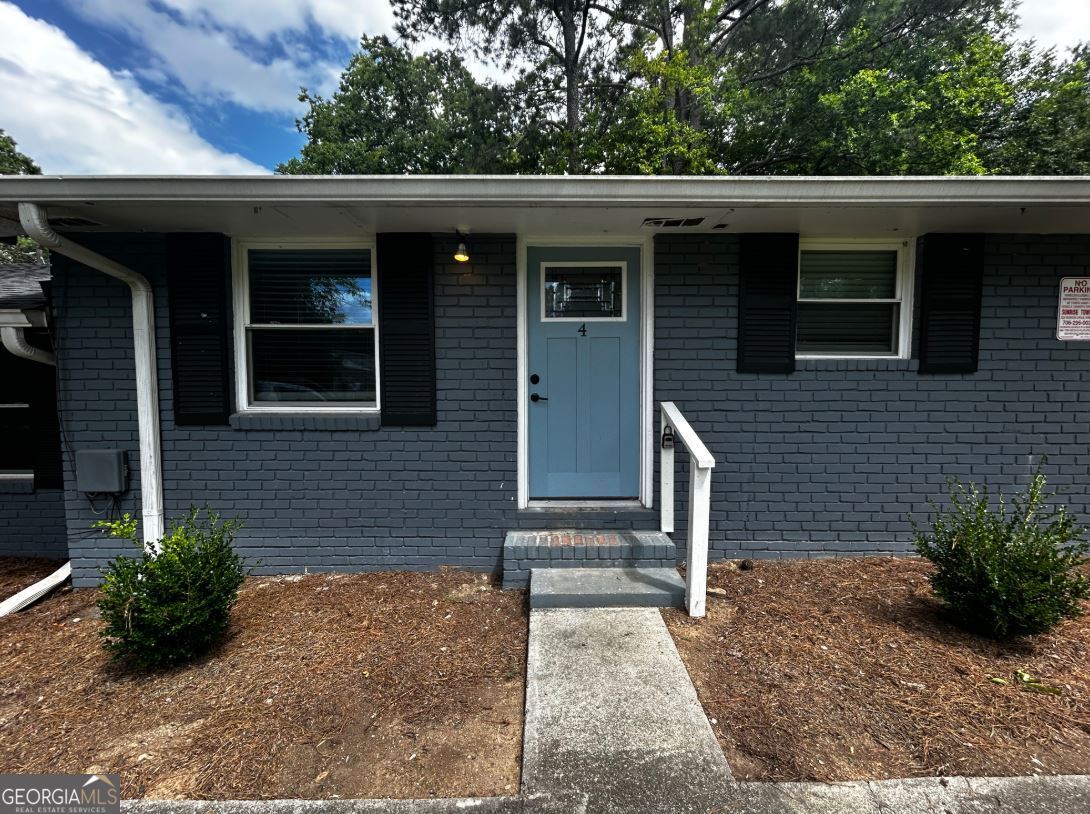 418 Walter Street NW # 4 Property Photo 1