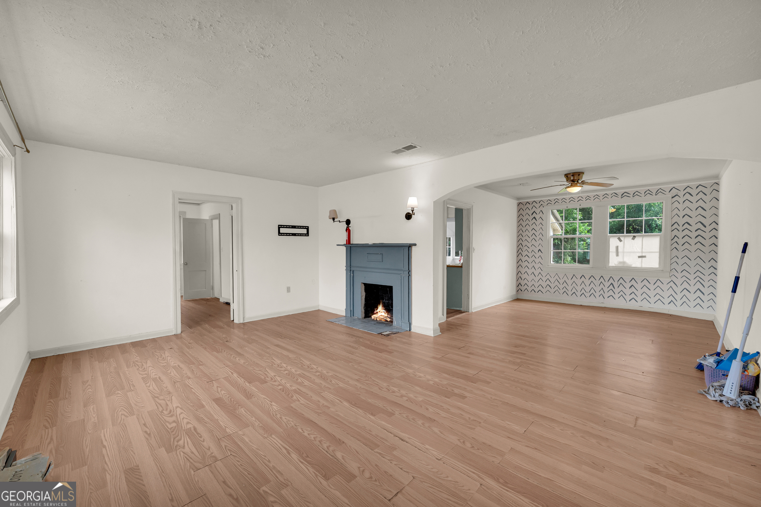 221 Edwards Street Property Photo 8