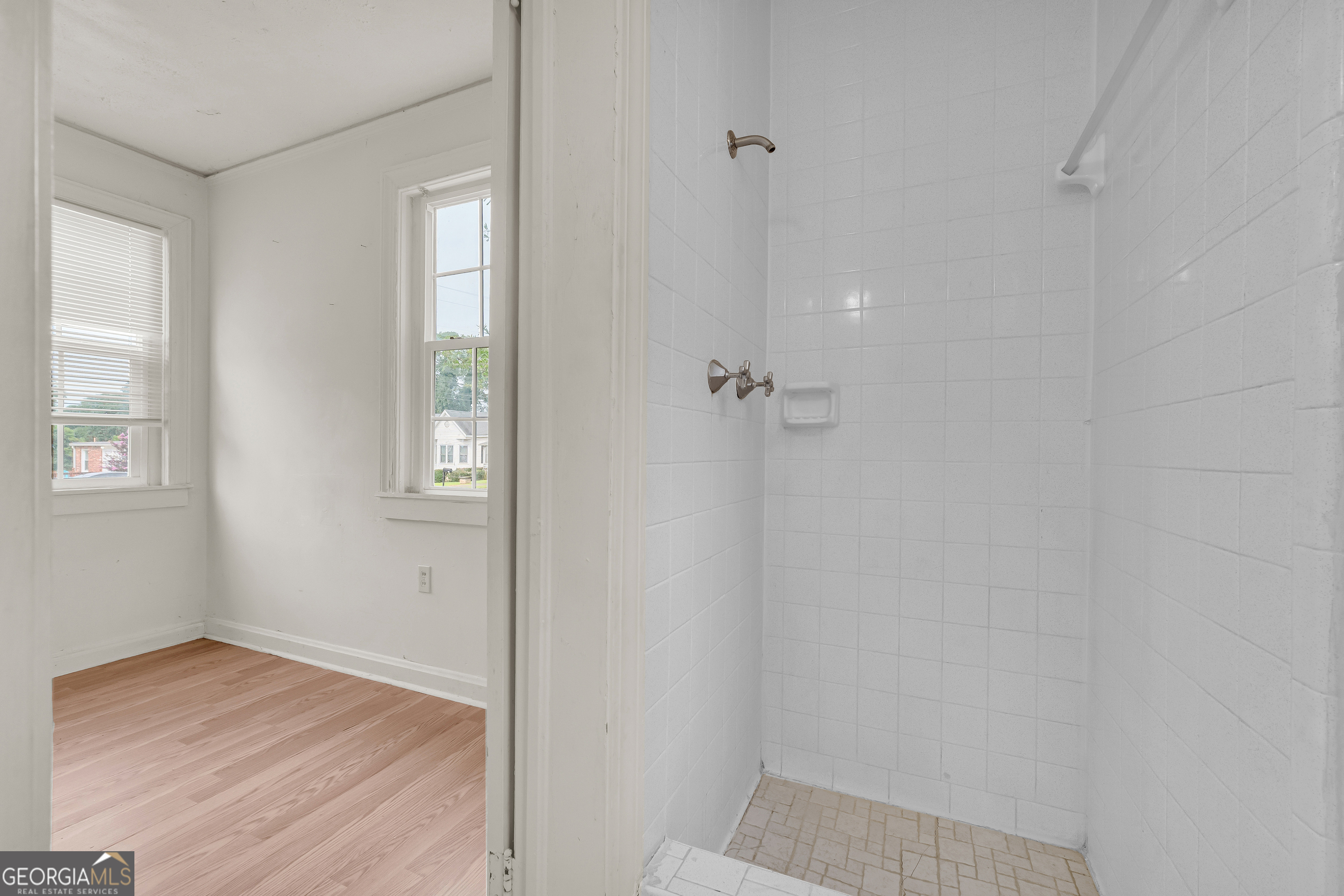 221 Edwards Street Property Photo 22