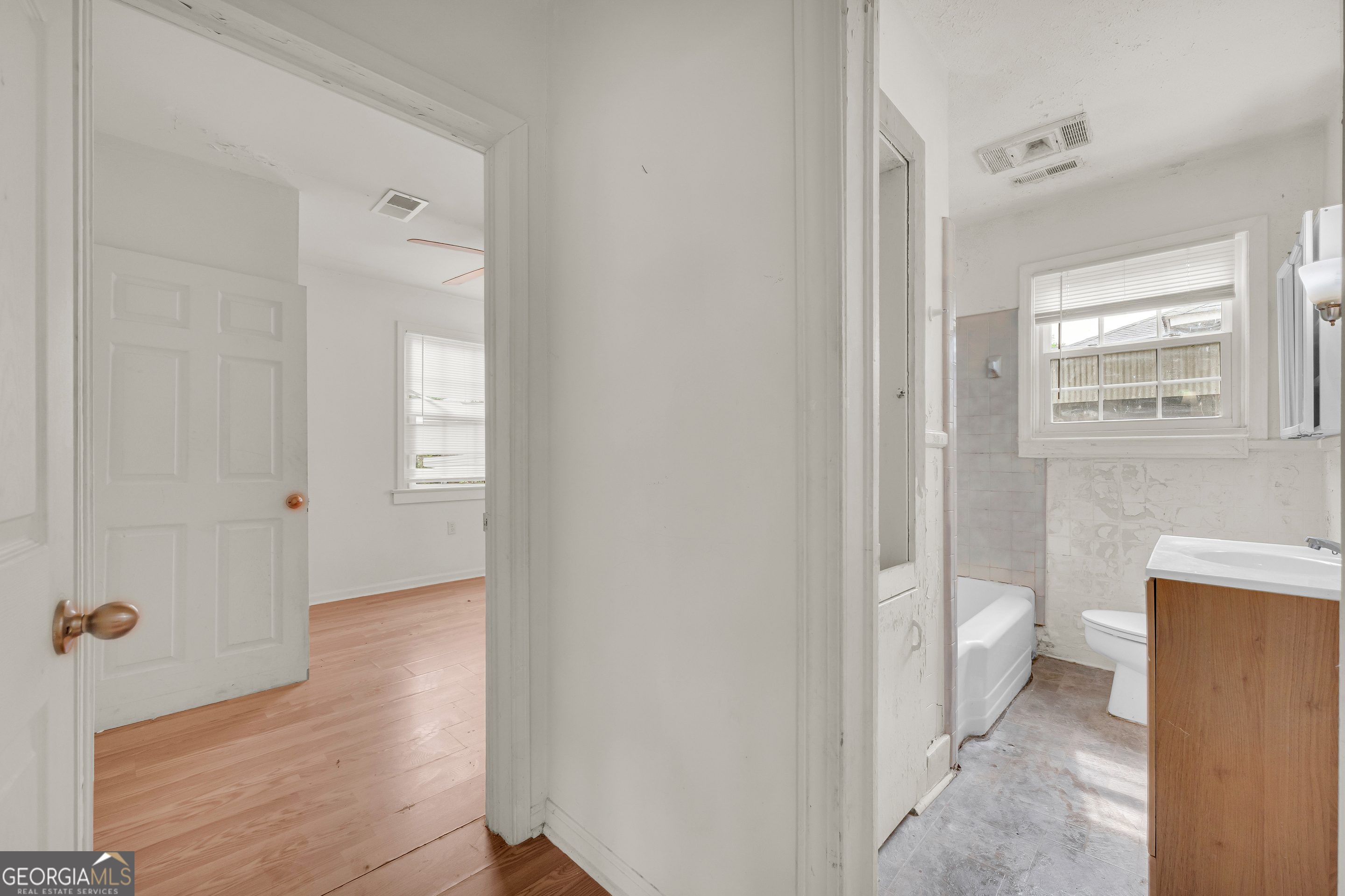221 Edwards Street Property Photo 24