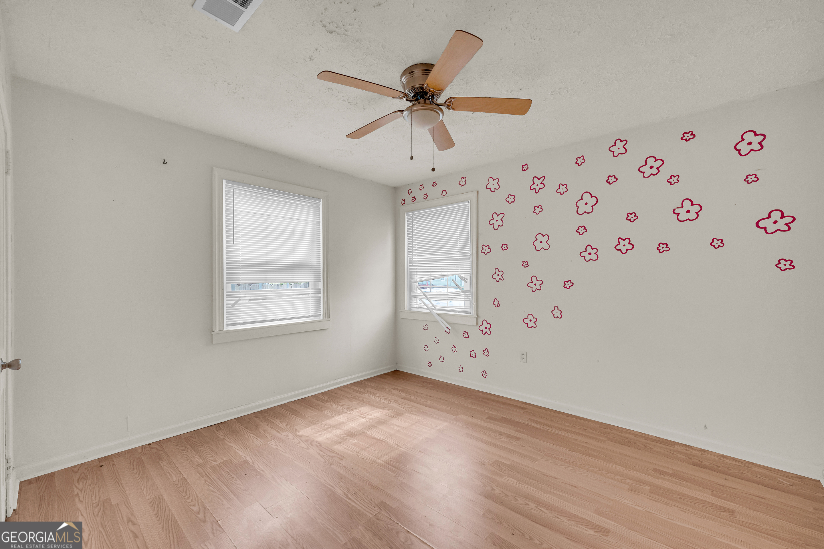 221 Edwards Street Property Photo 25