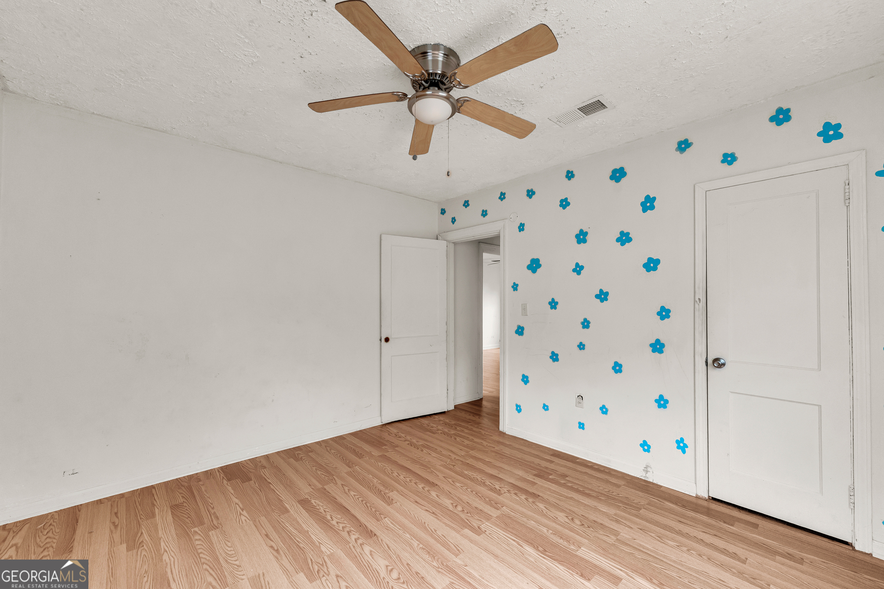 221 Edwards Street Property Photo 26