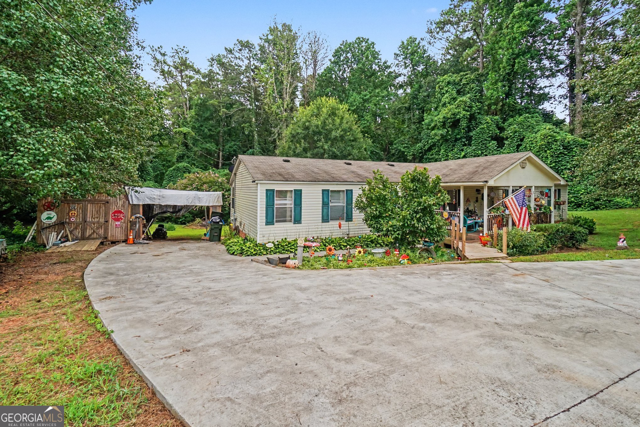 650 Bart Manous Road Property Photo 1