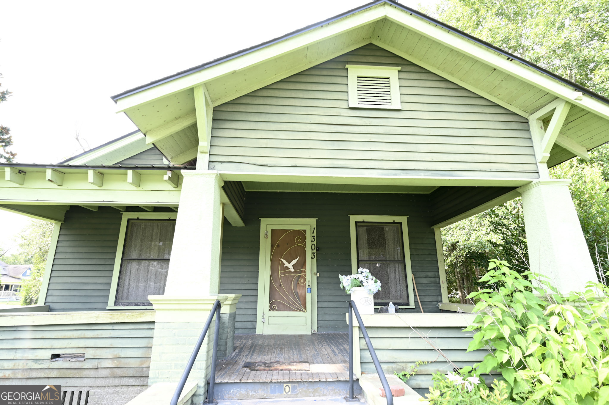 1303 Carswell Avenue