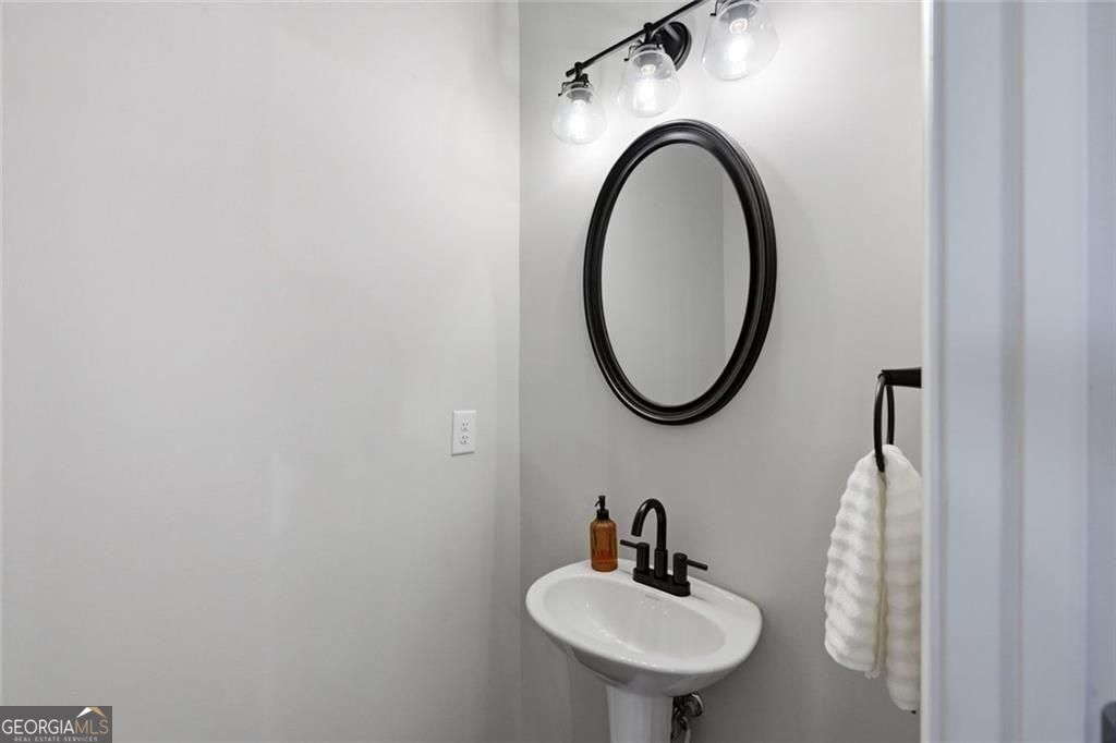 3482 Abbey Way Property Photo 11