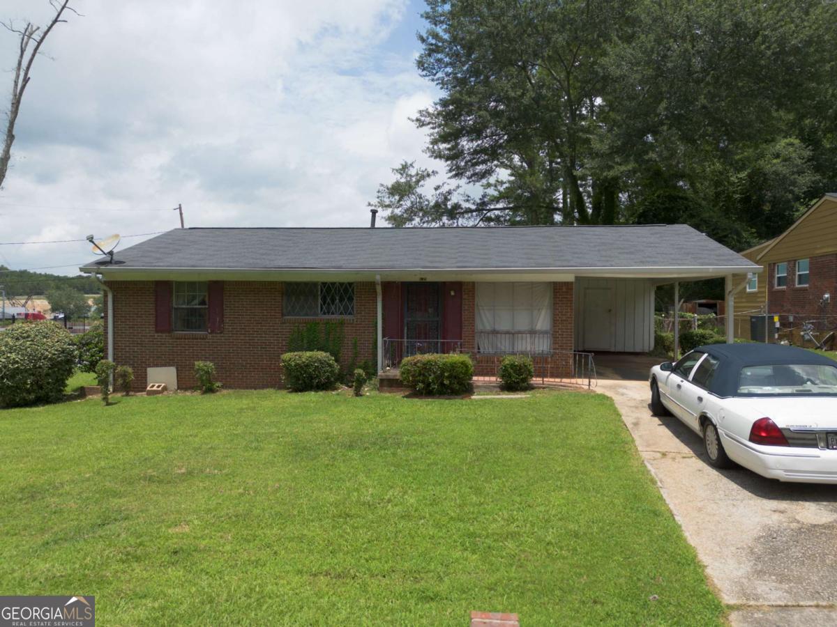 135 Delmoor Drive NW Property Photo 1