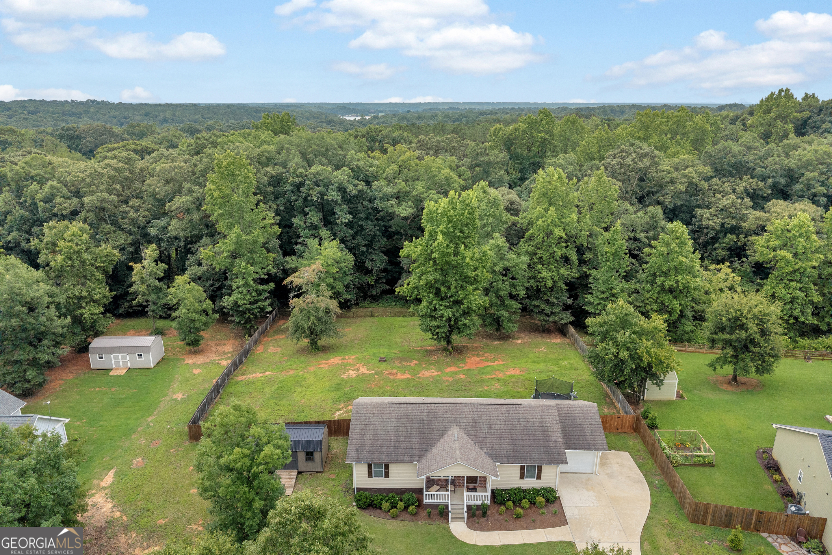 423 N Point Circle Property Photo 11