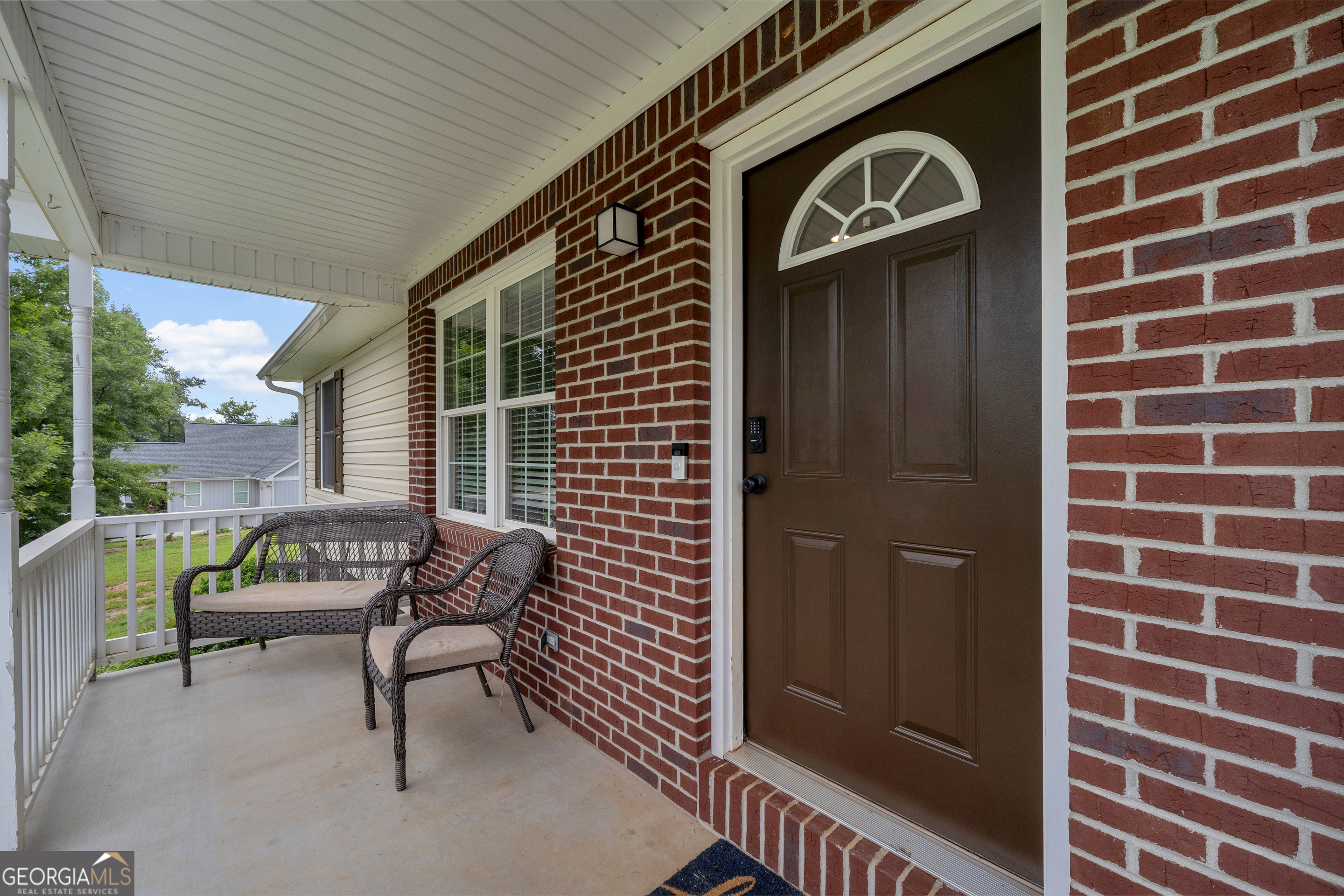 423 N Point Circle Property Photo 12