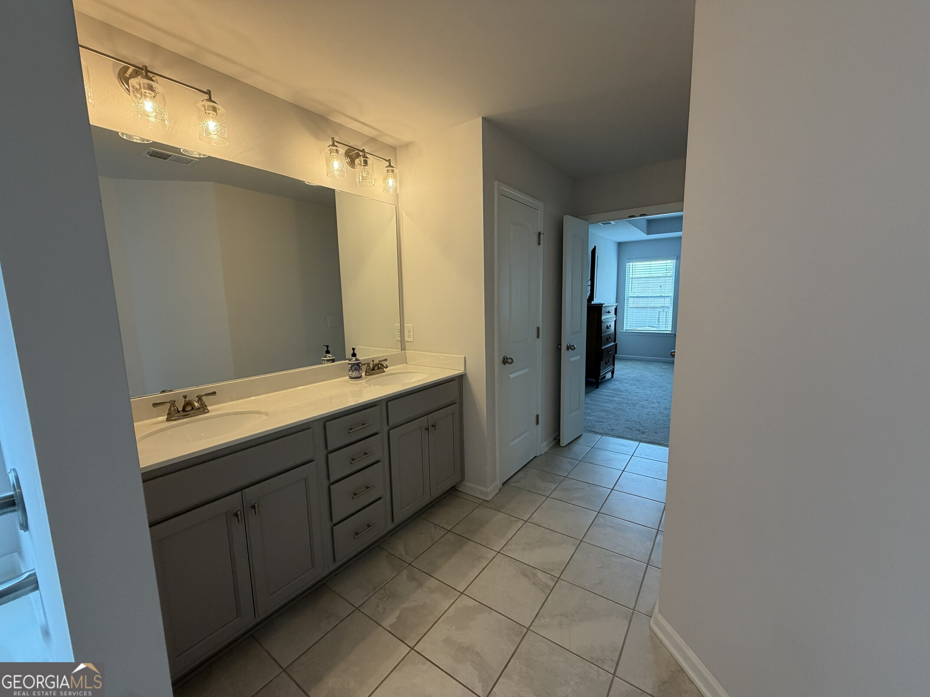 1436 Weeping Tree Drive Property Photo 11