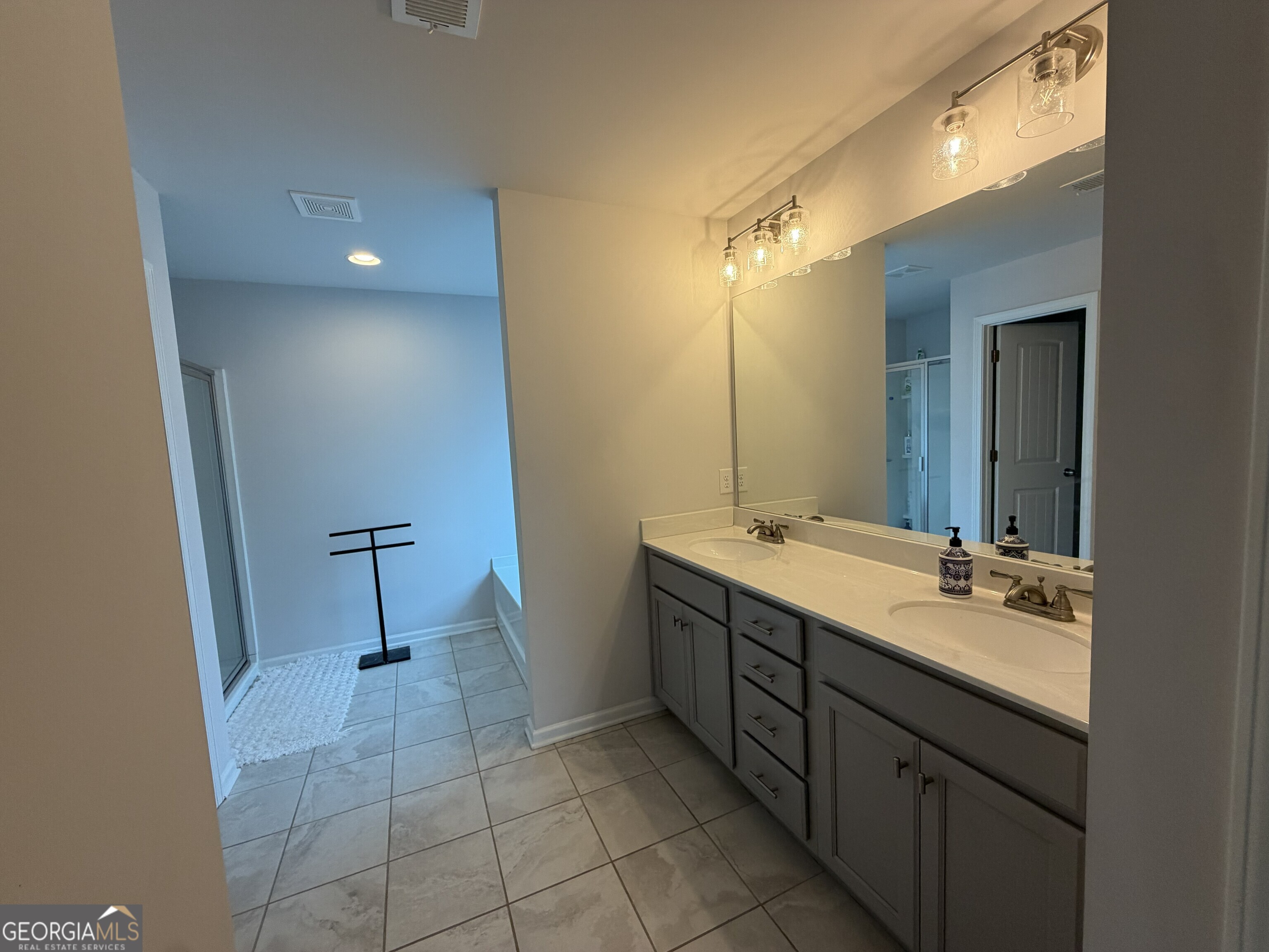 1436 Weeping Tree Drive Property Photo 13