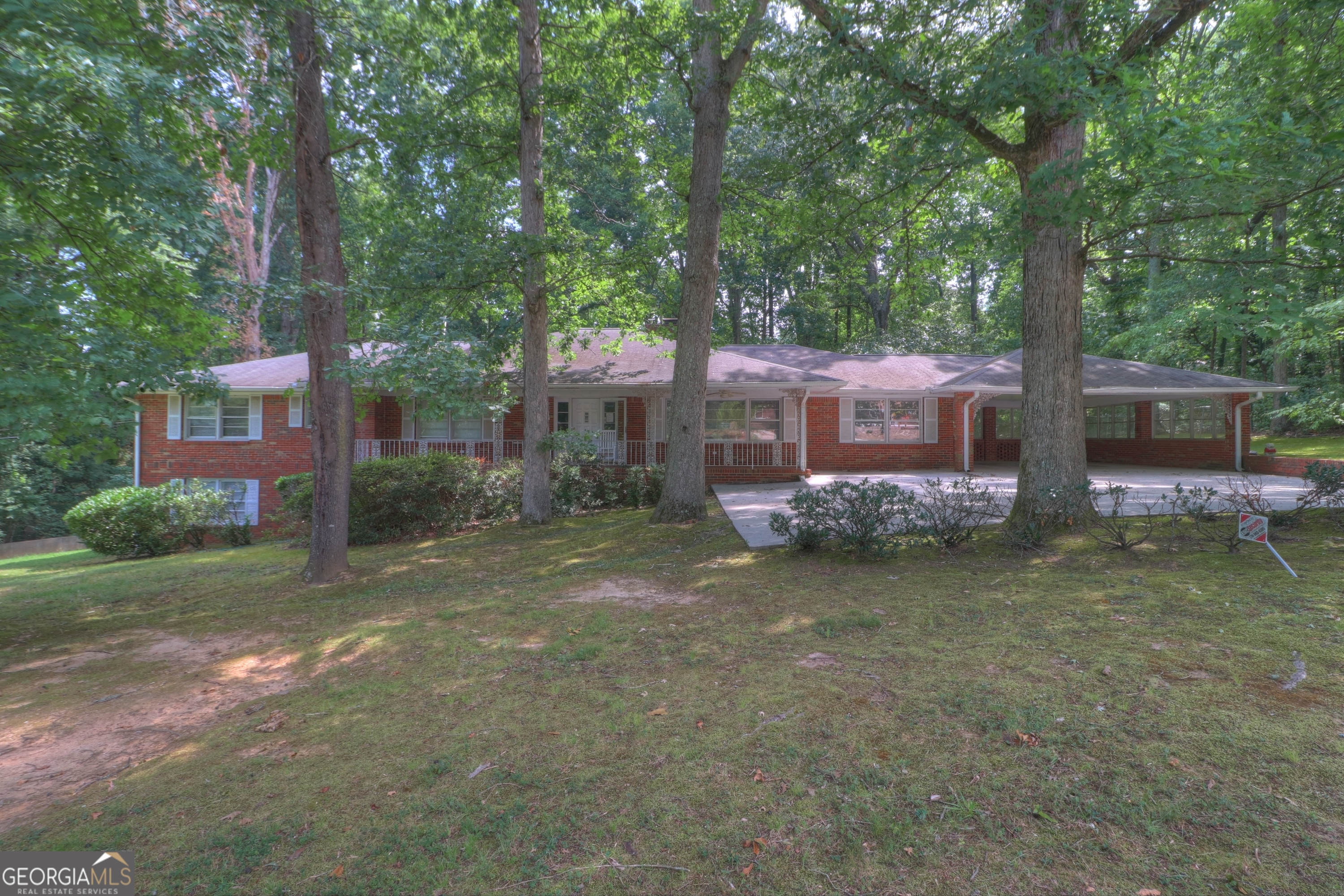 2228 Scenic Drive Property Photo 1