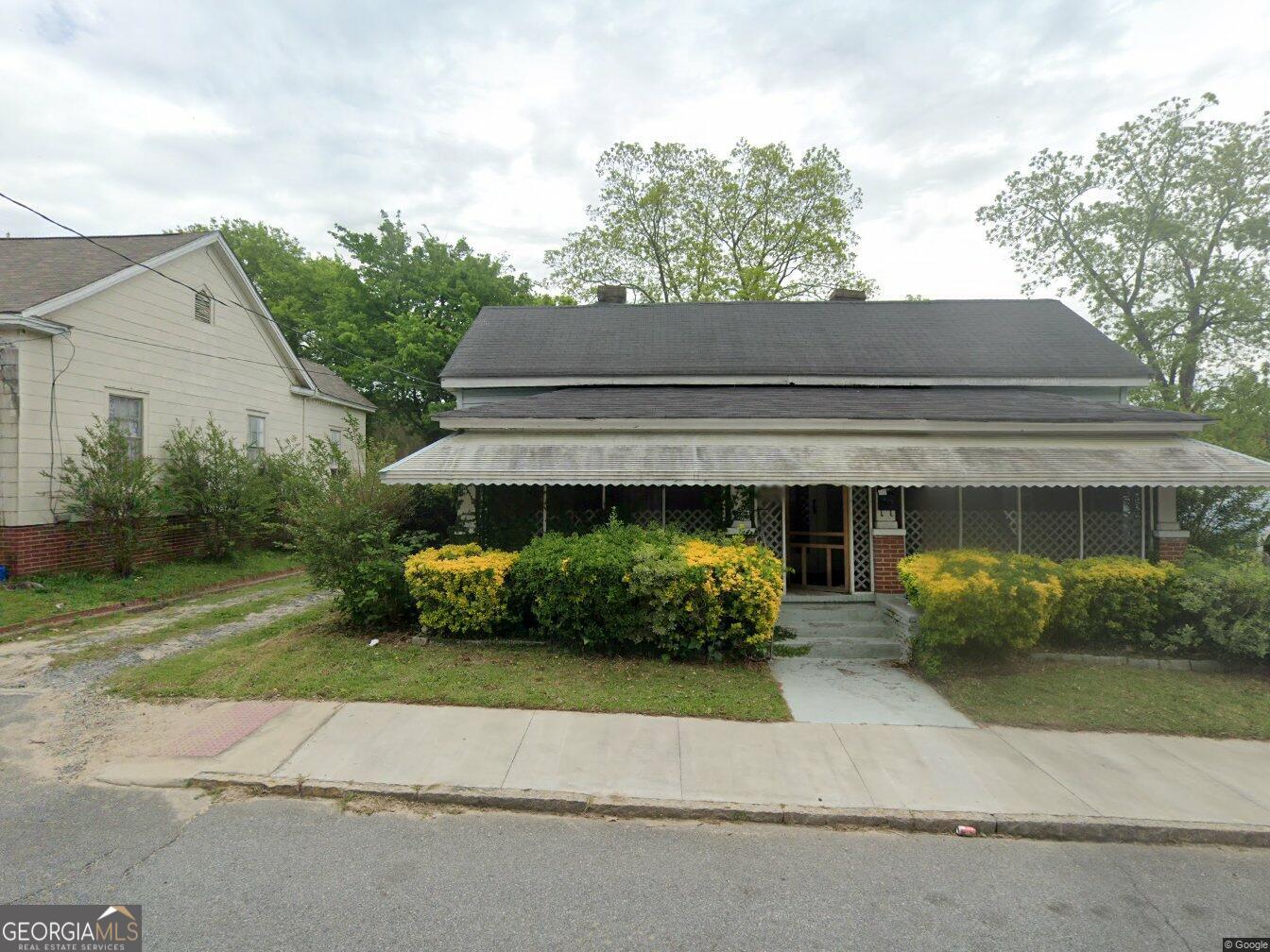 1646 3rd Street Property Photo 1