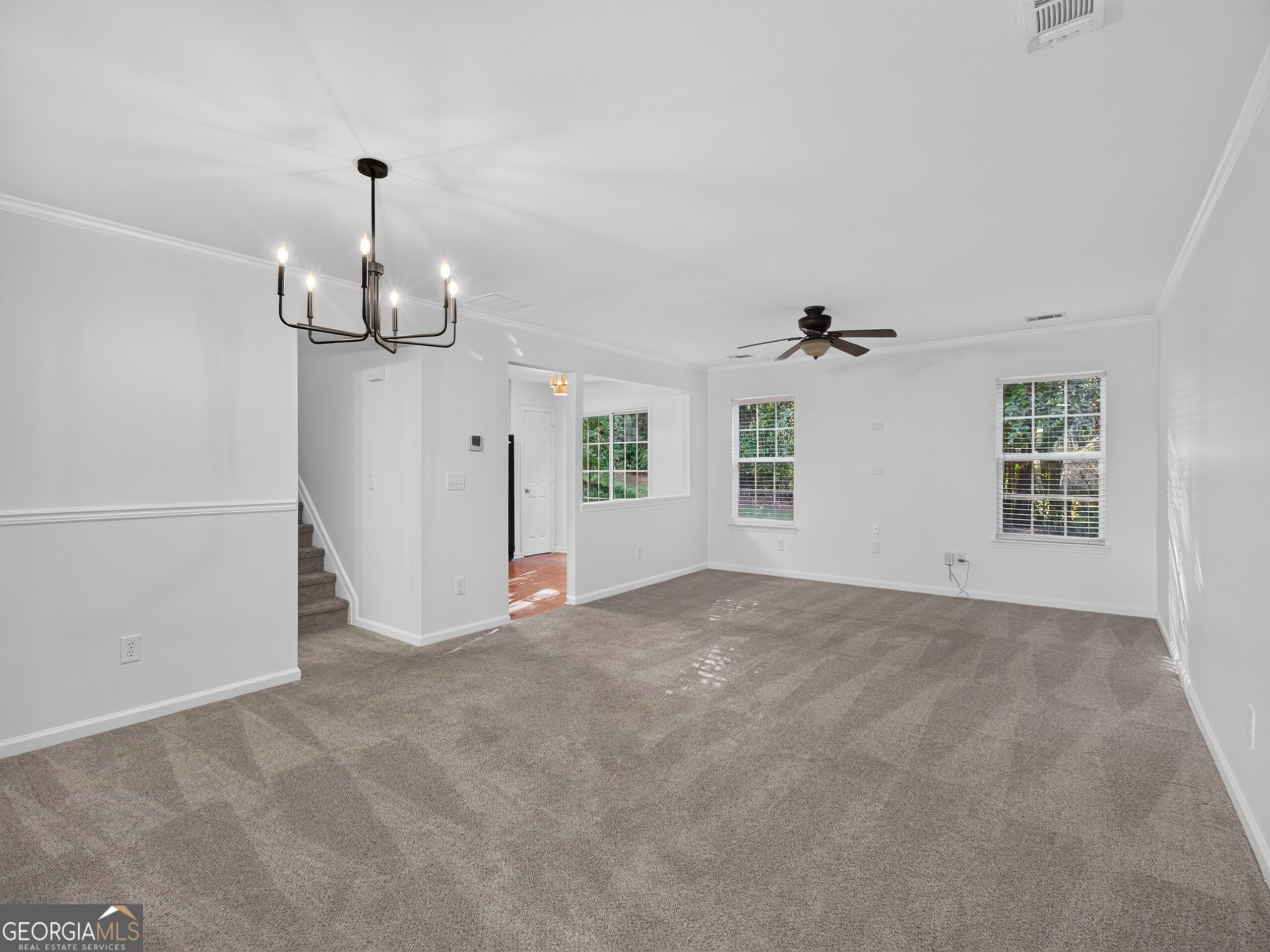 2820 Mayfair Drive Property Photo 5