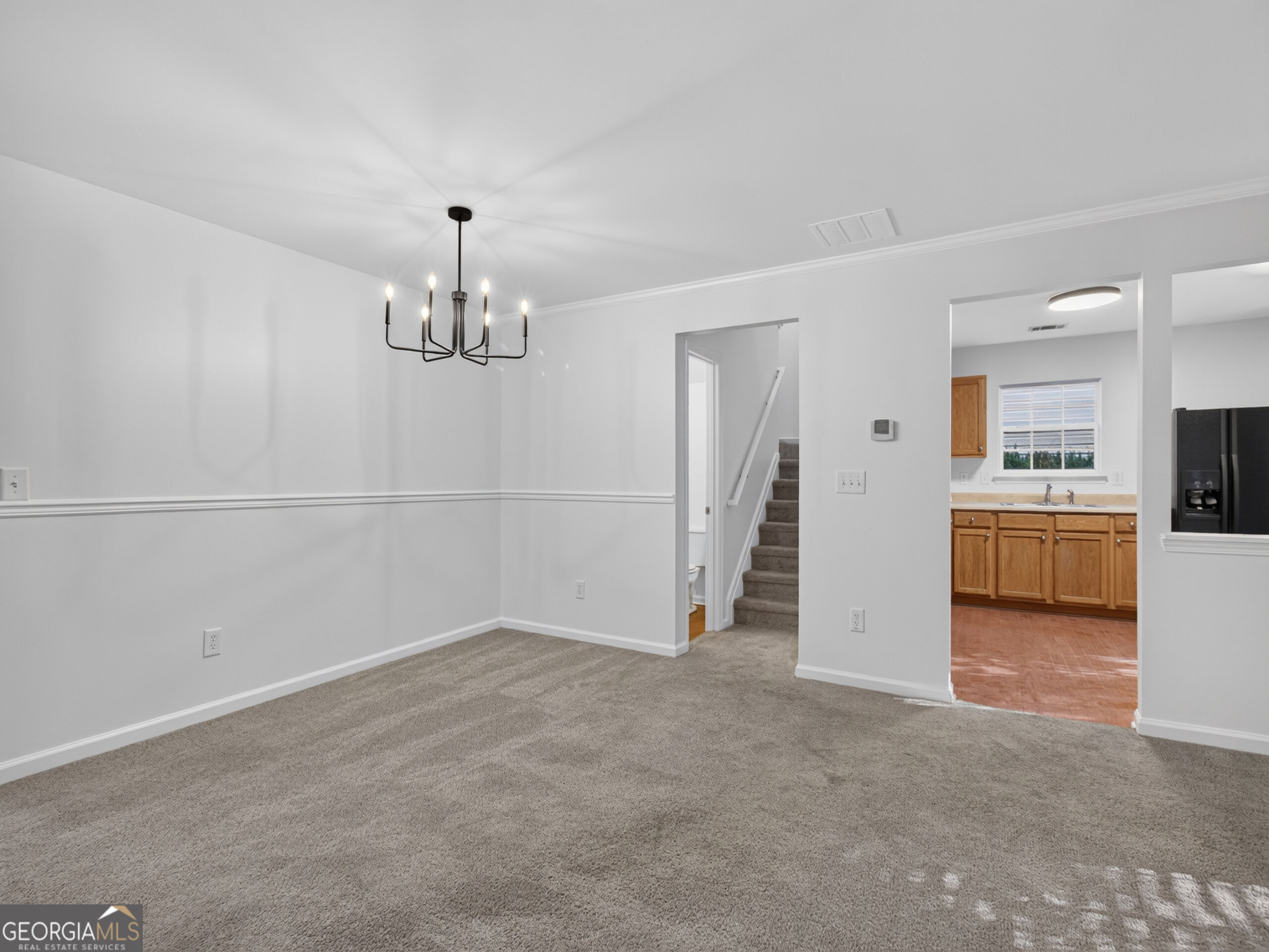 2820 Mayfair Drive Property Photo 8