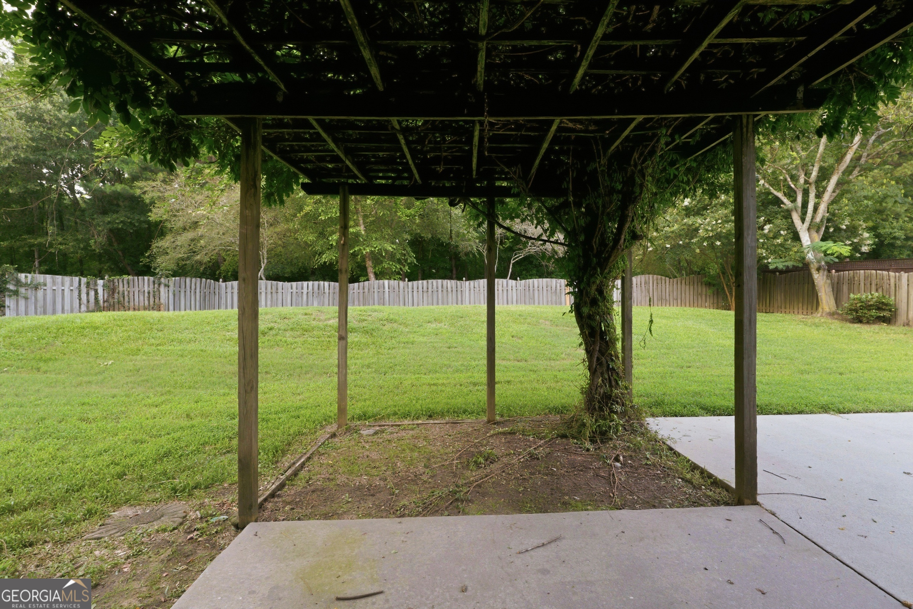 100 Clay Court Property Photo 25