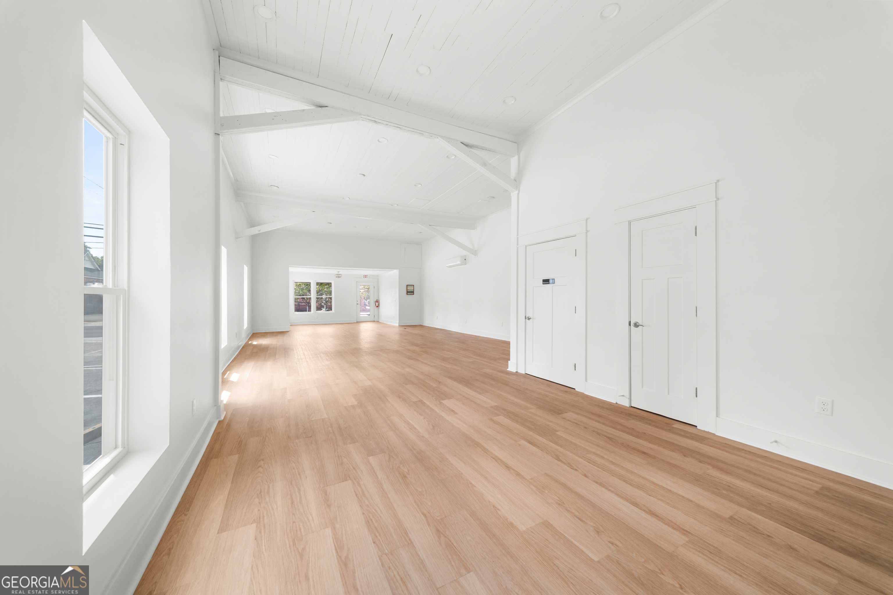 28 S Zetterower Avenue Property Photo 13