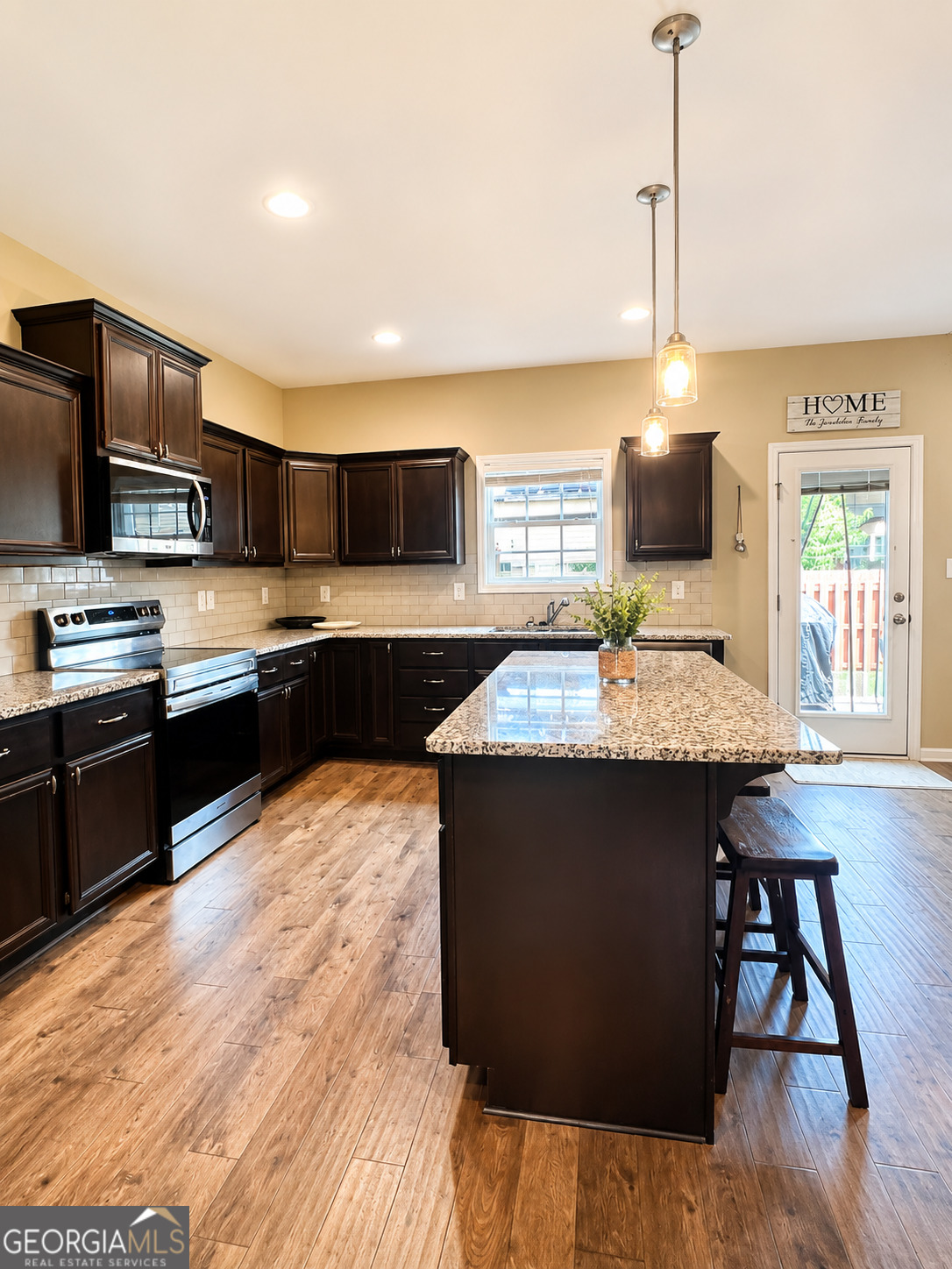 15 Lynnfield Drive Property Photo 25
