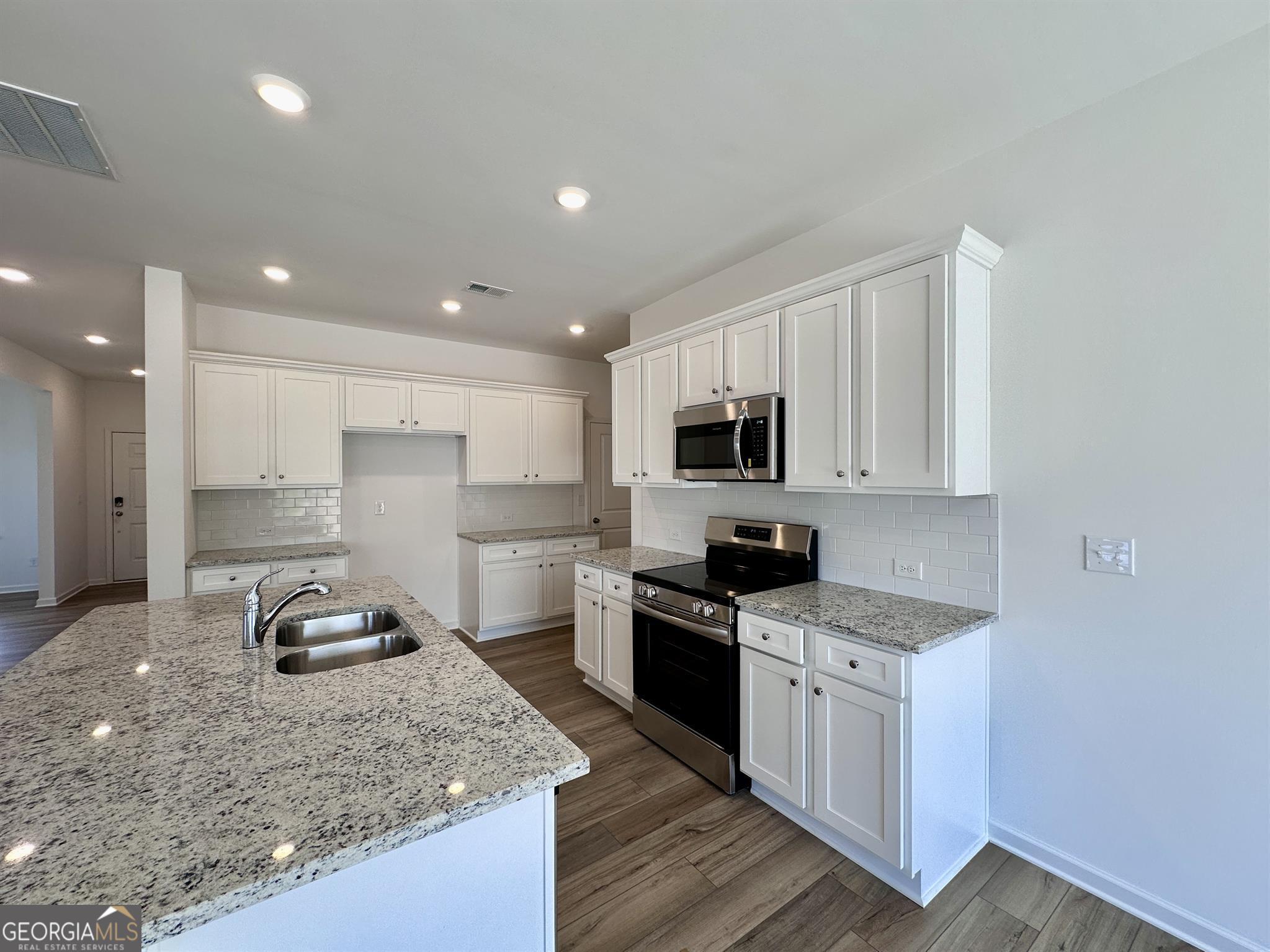 113 Sunny Side Way Property Photo 6