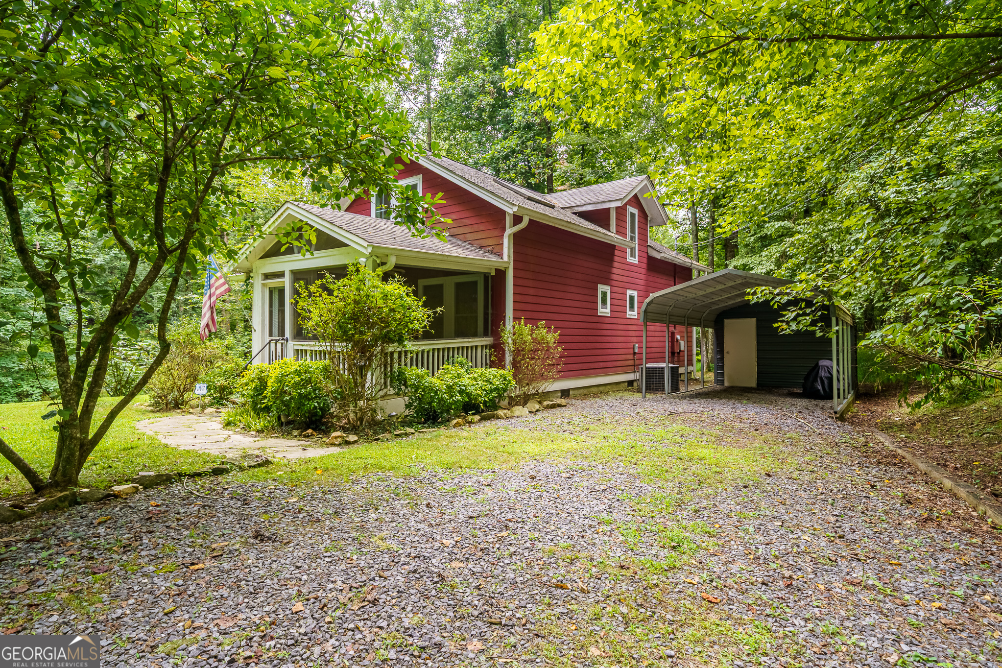 120 Shenendoa Drive Property Photo 4