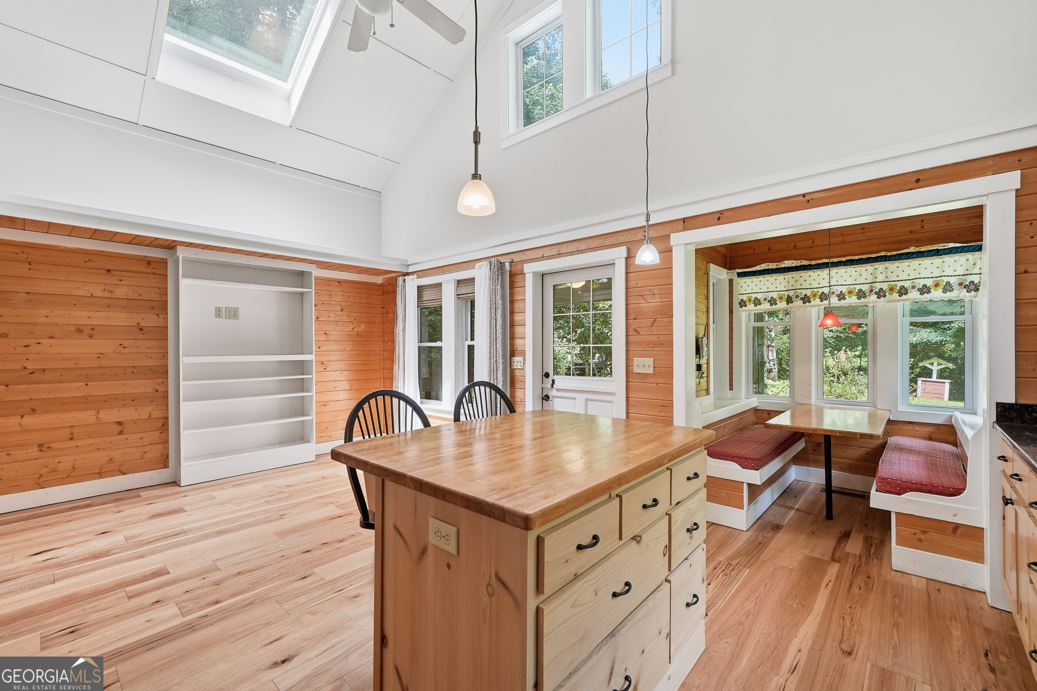 120 Shenendoa Drive Property Photo 17