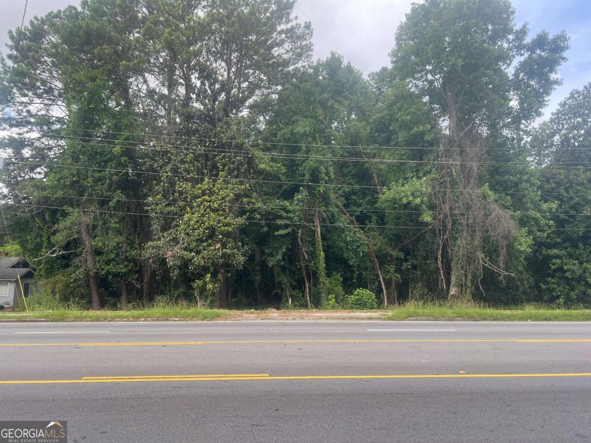 5547 Jonesboro Road Property Photo 2