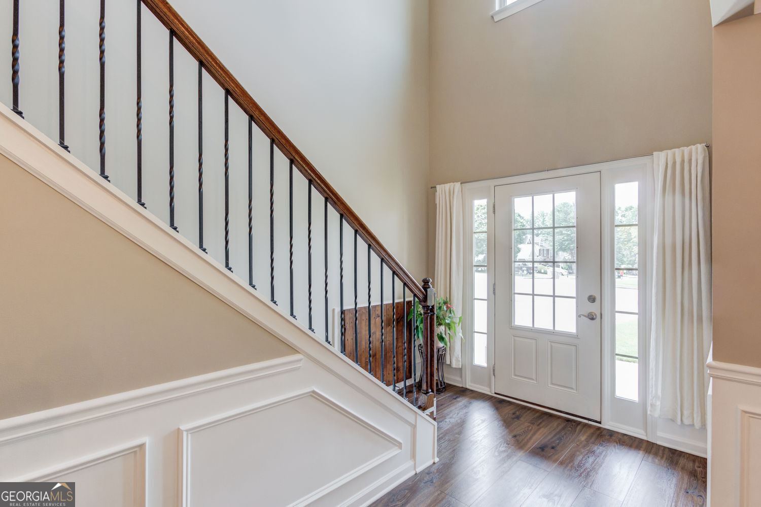 5719 Berkshire Trace Property Photo 5