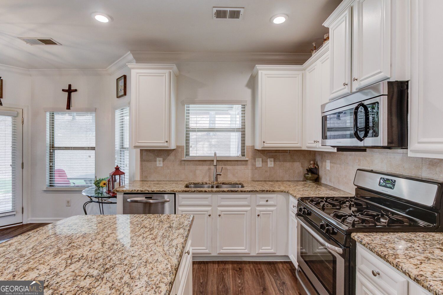 5719 Berkshire Trace Property Photo 14