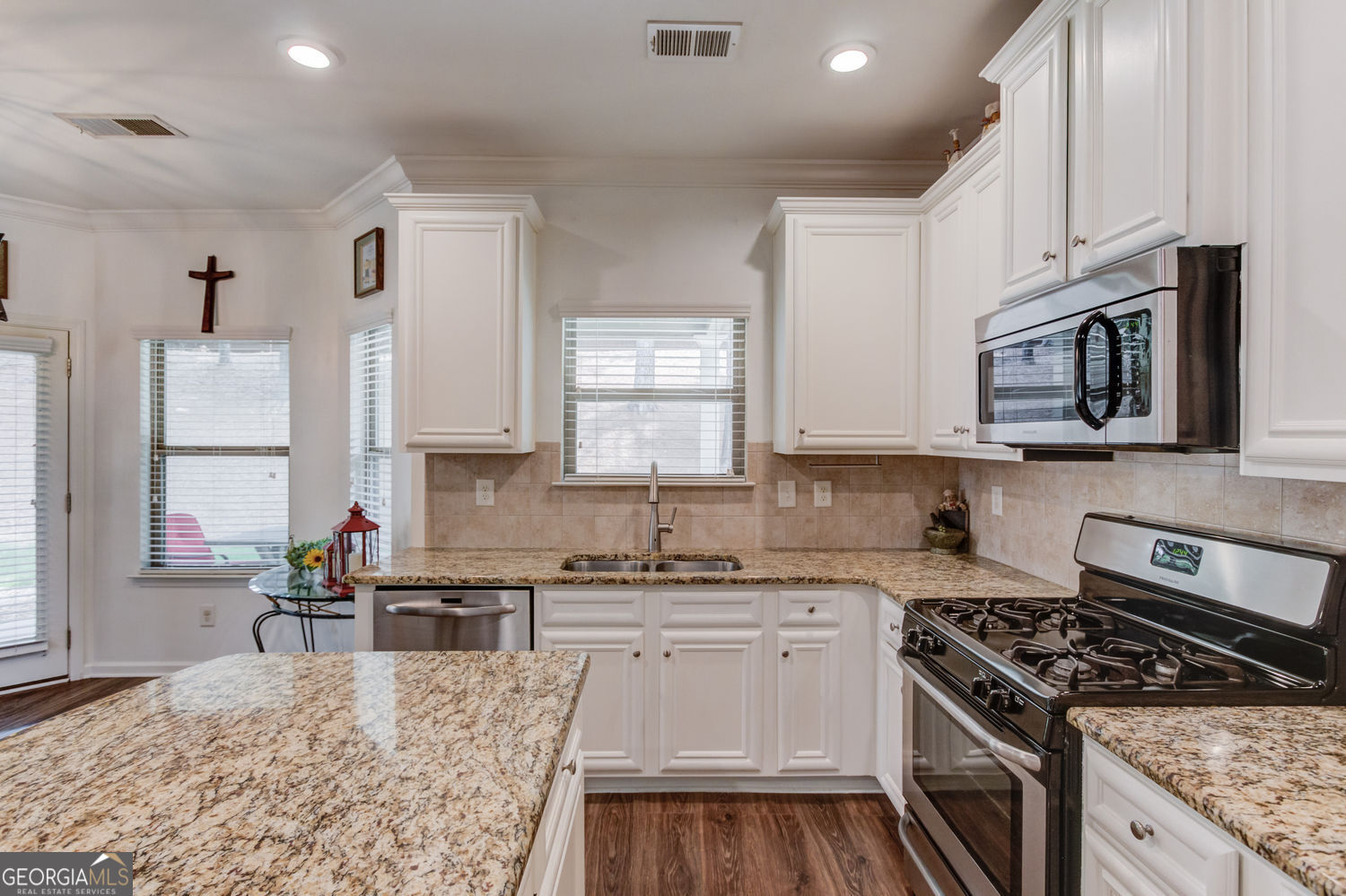 5719 Berkshire Trace Property Photo 16