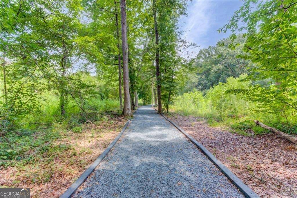 5719 Berkshire Trace Property Photo 45