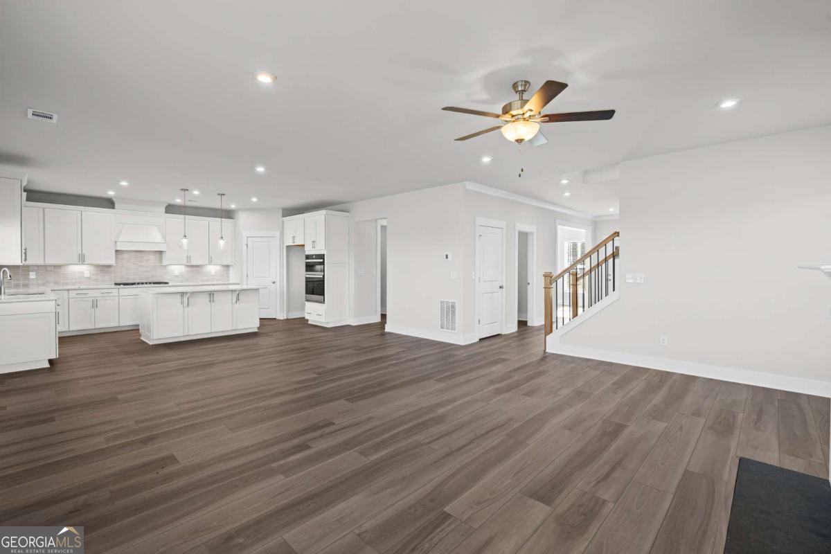 363 Aidens Bluff Property Photo 8