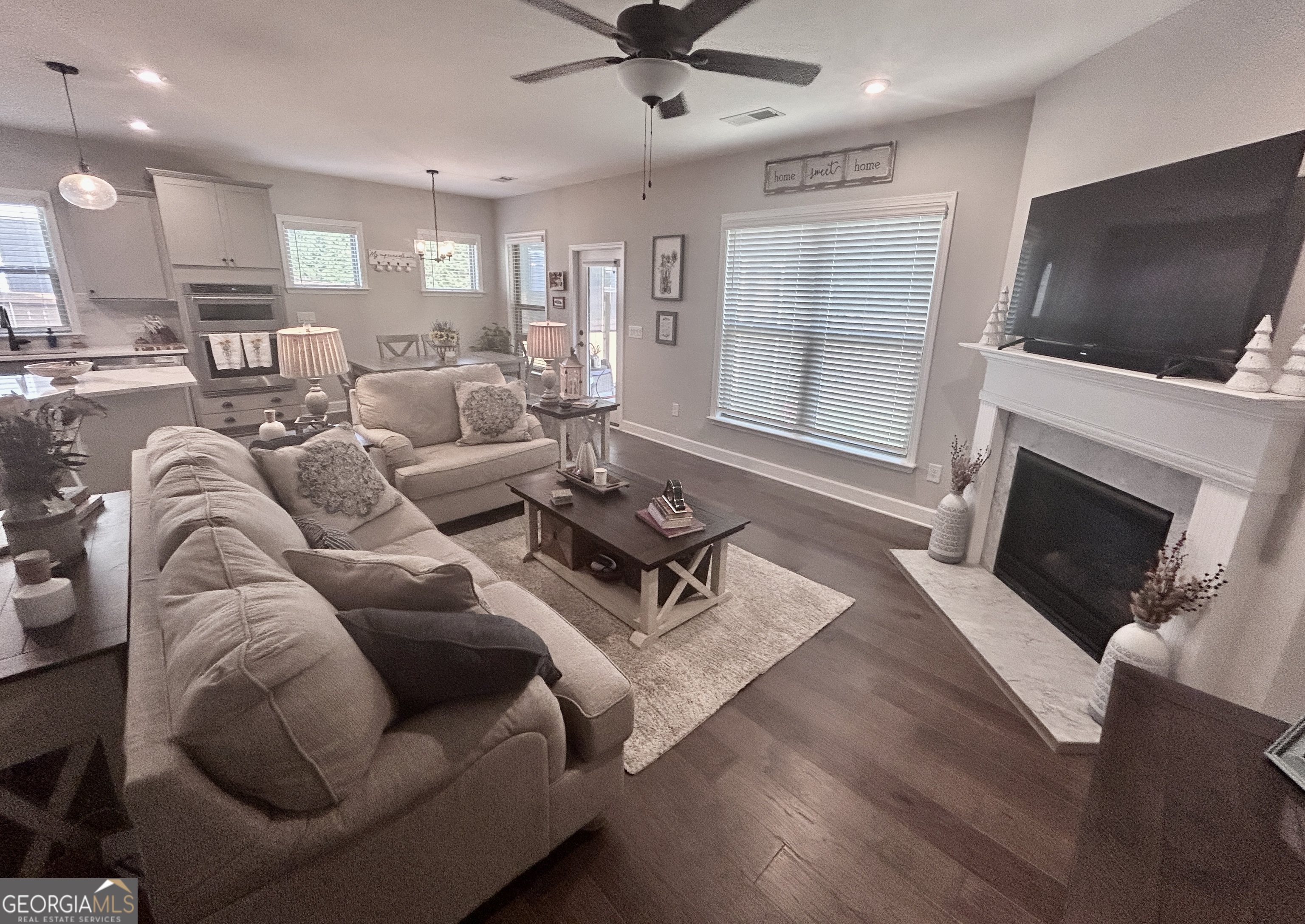 532 Colebrook Way Property Photo 7