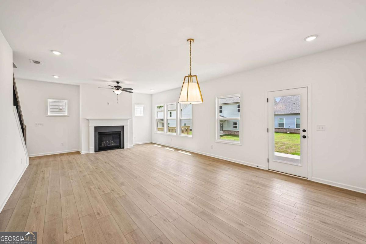 105 Candler Trace Property Photo 7