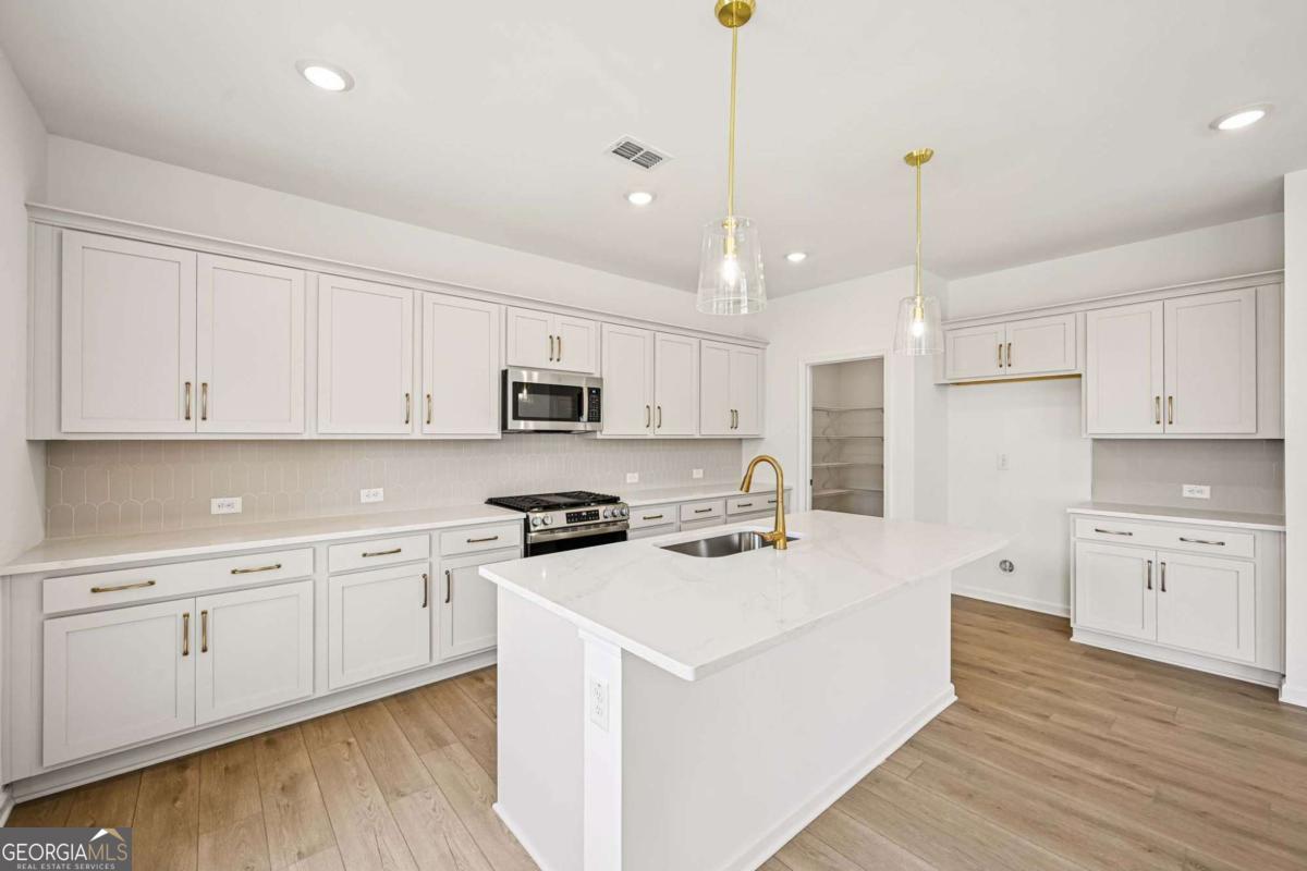105 Candler Trace Property Photo 10