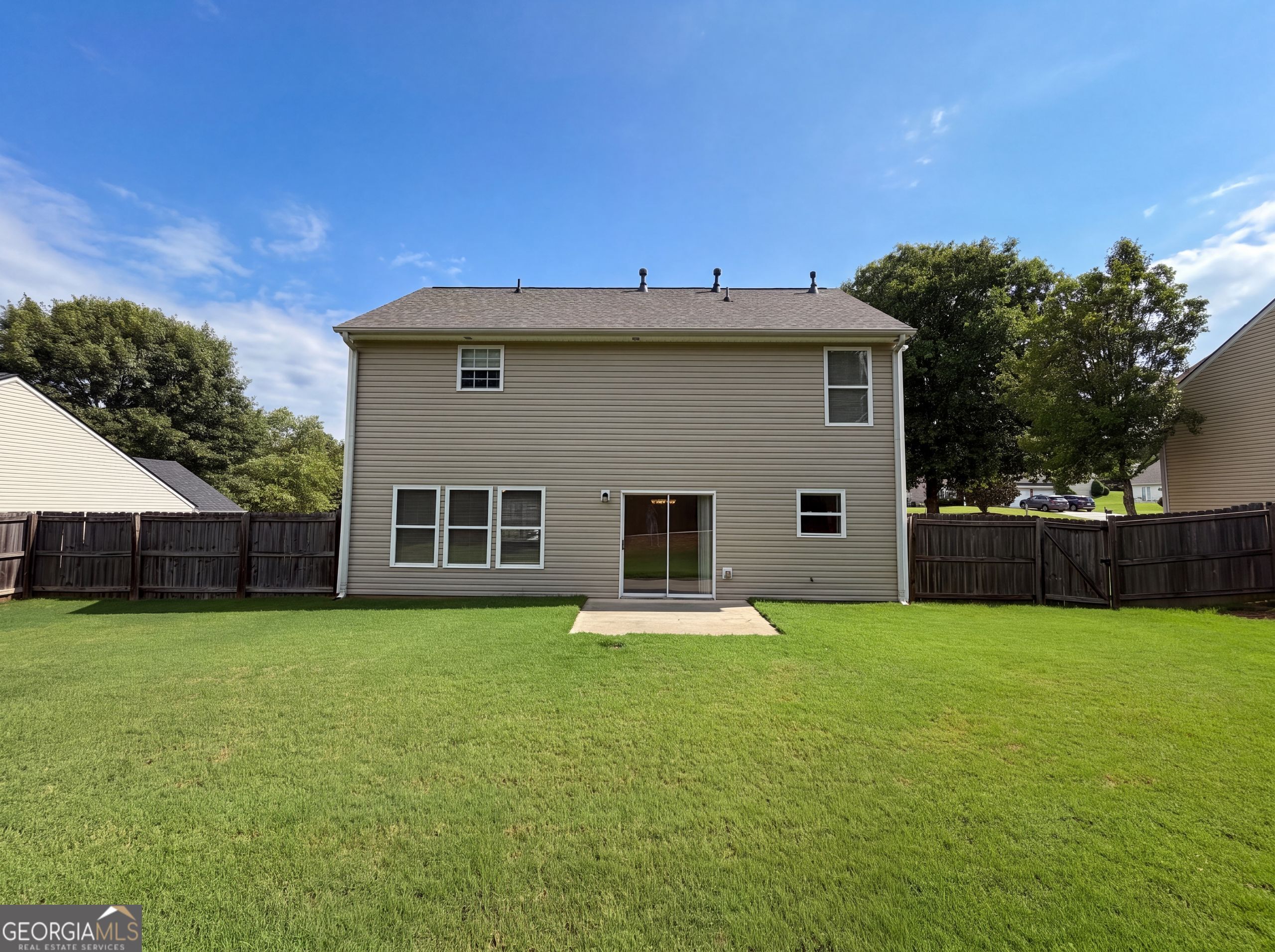 4636 Pine Acre Circle Property Photo 5