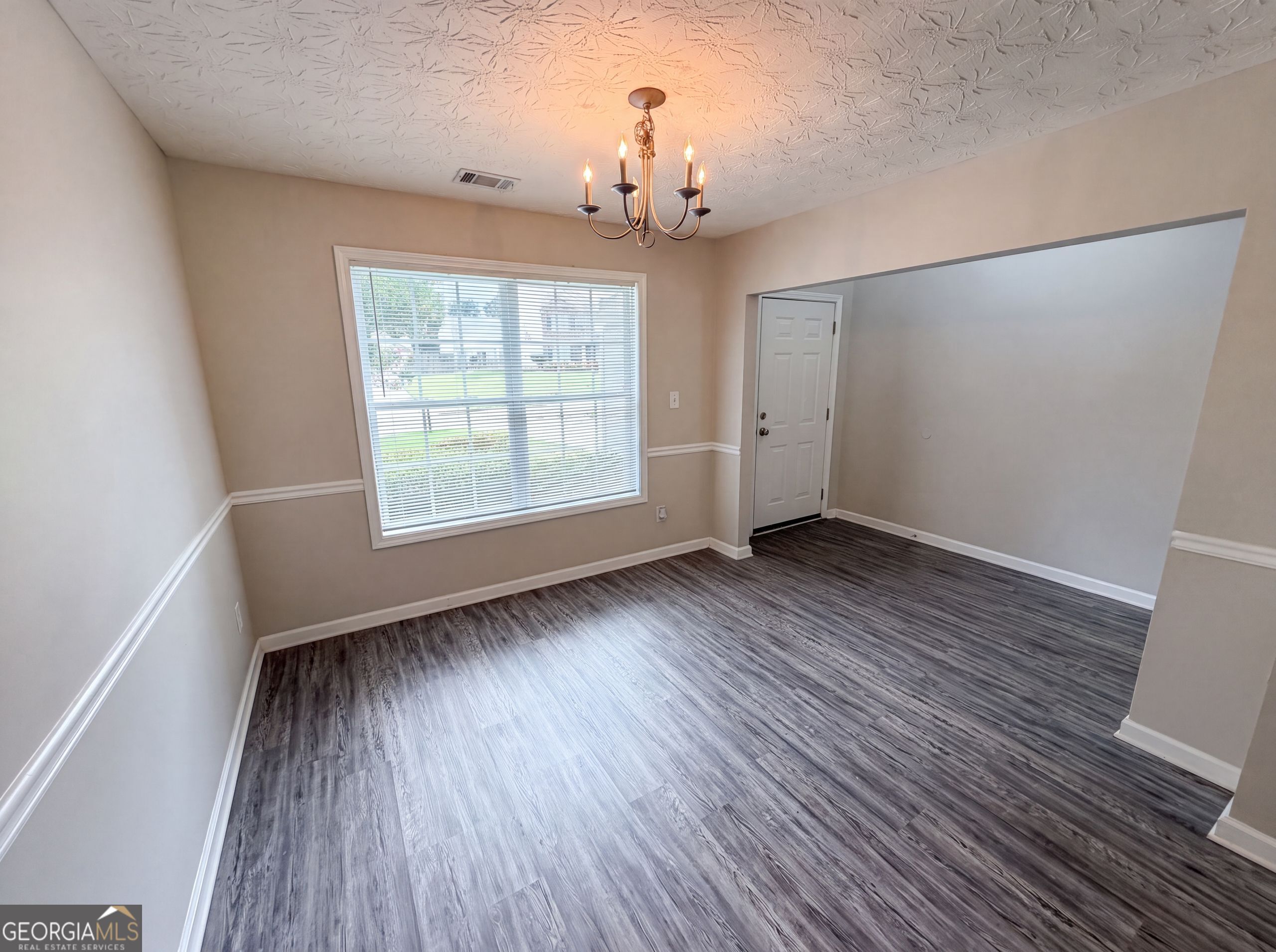 4636 Pine Acre Circle Property Photo 12