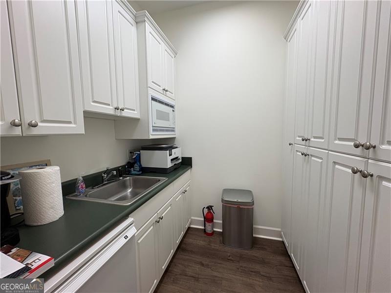 3535 Roswell Road # 38 Property Photo 19