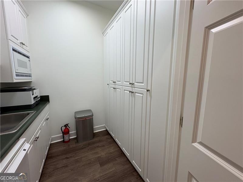 3535 Roswell Road # 38 Property Photo 20