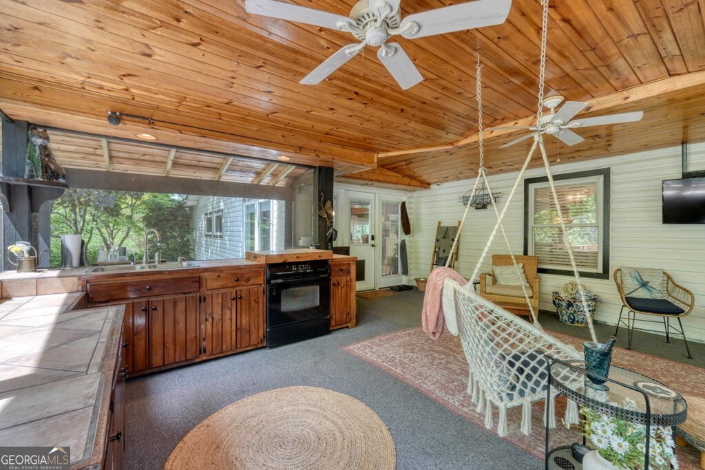710 Town Mountain Road Property Photo 13