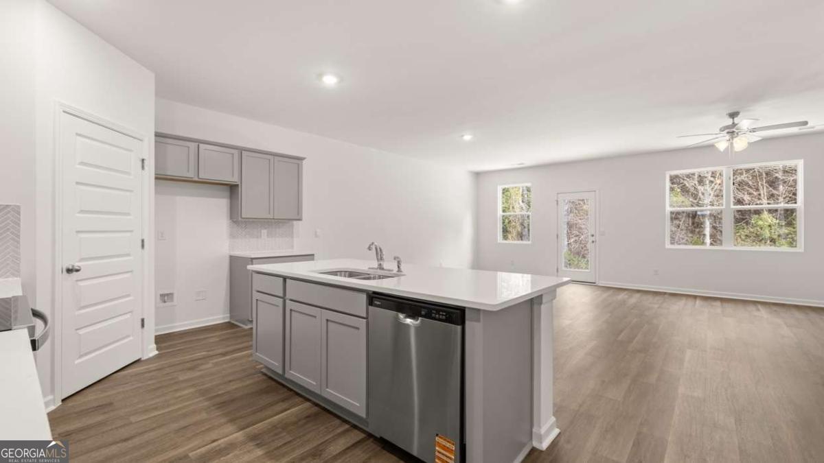 105 Montgomery Drive Property Photo 10