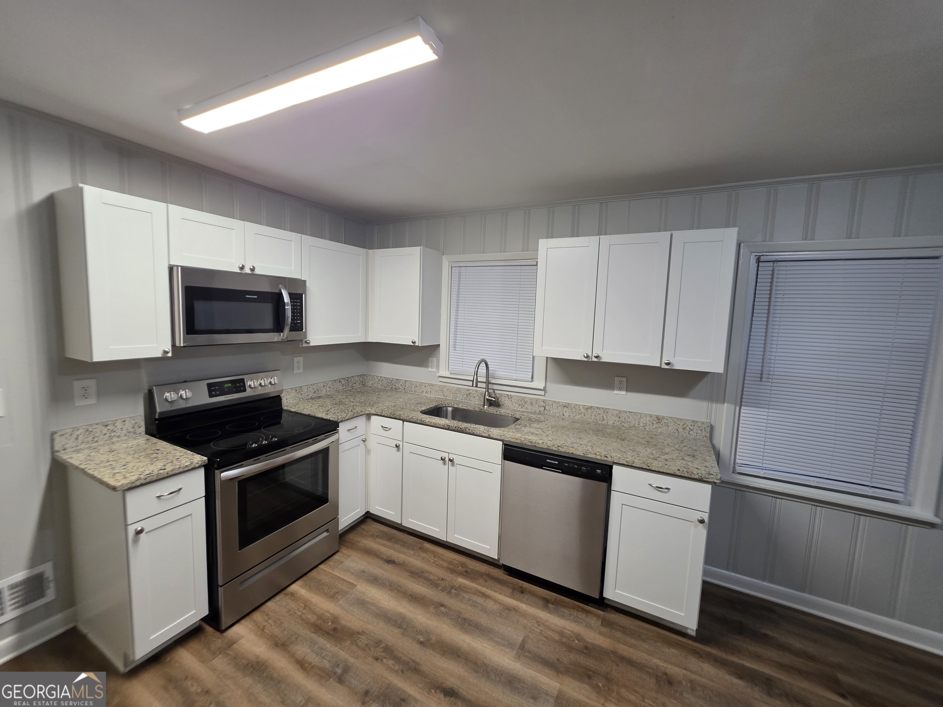 1214 S Broad Street Property Photo 5