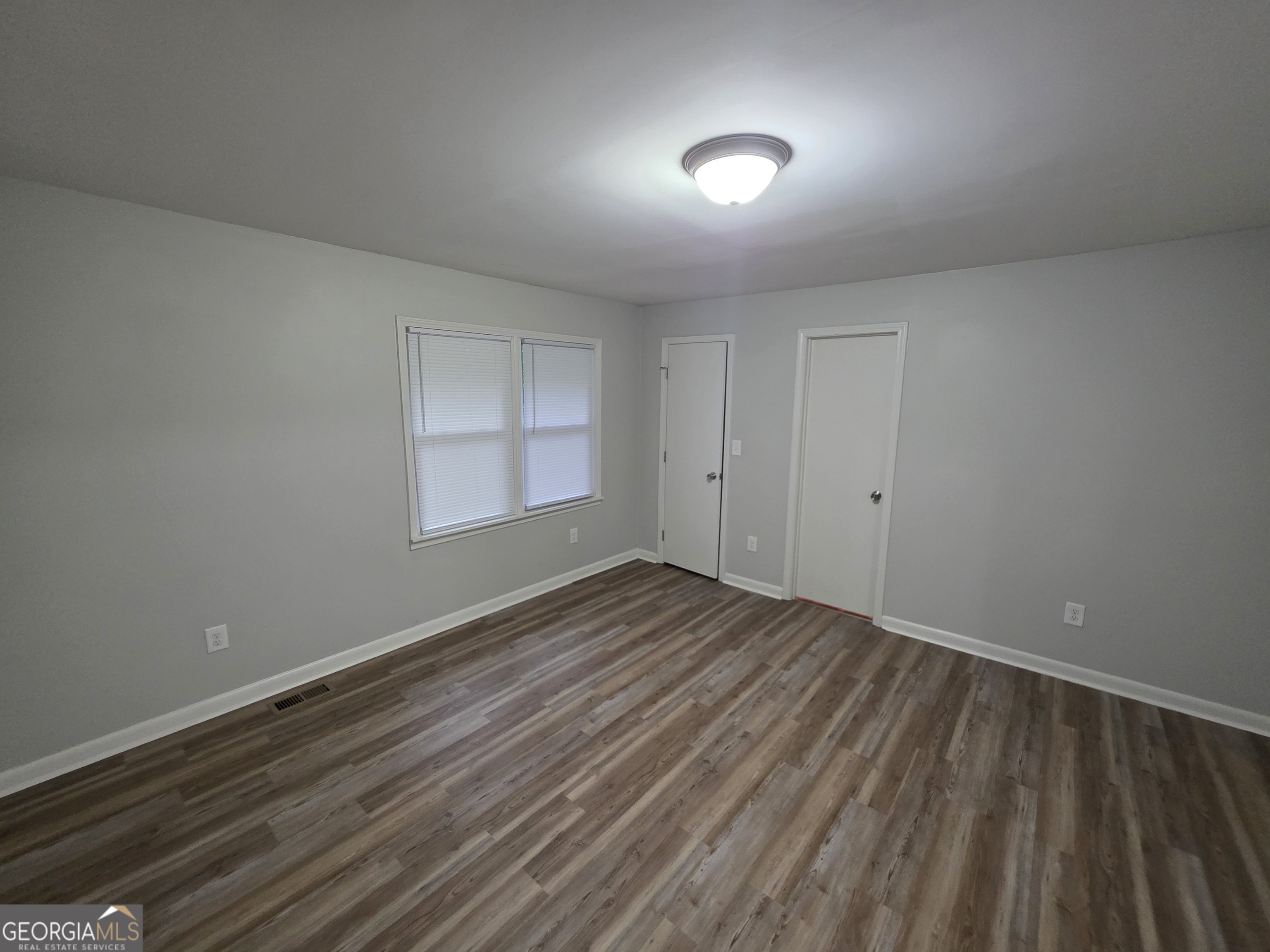 1214 S Broad Street Property Photo 14