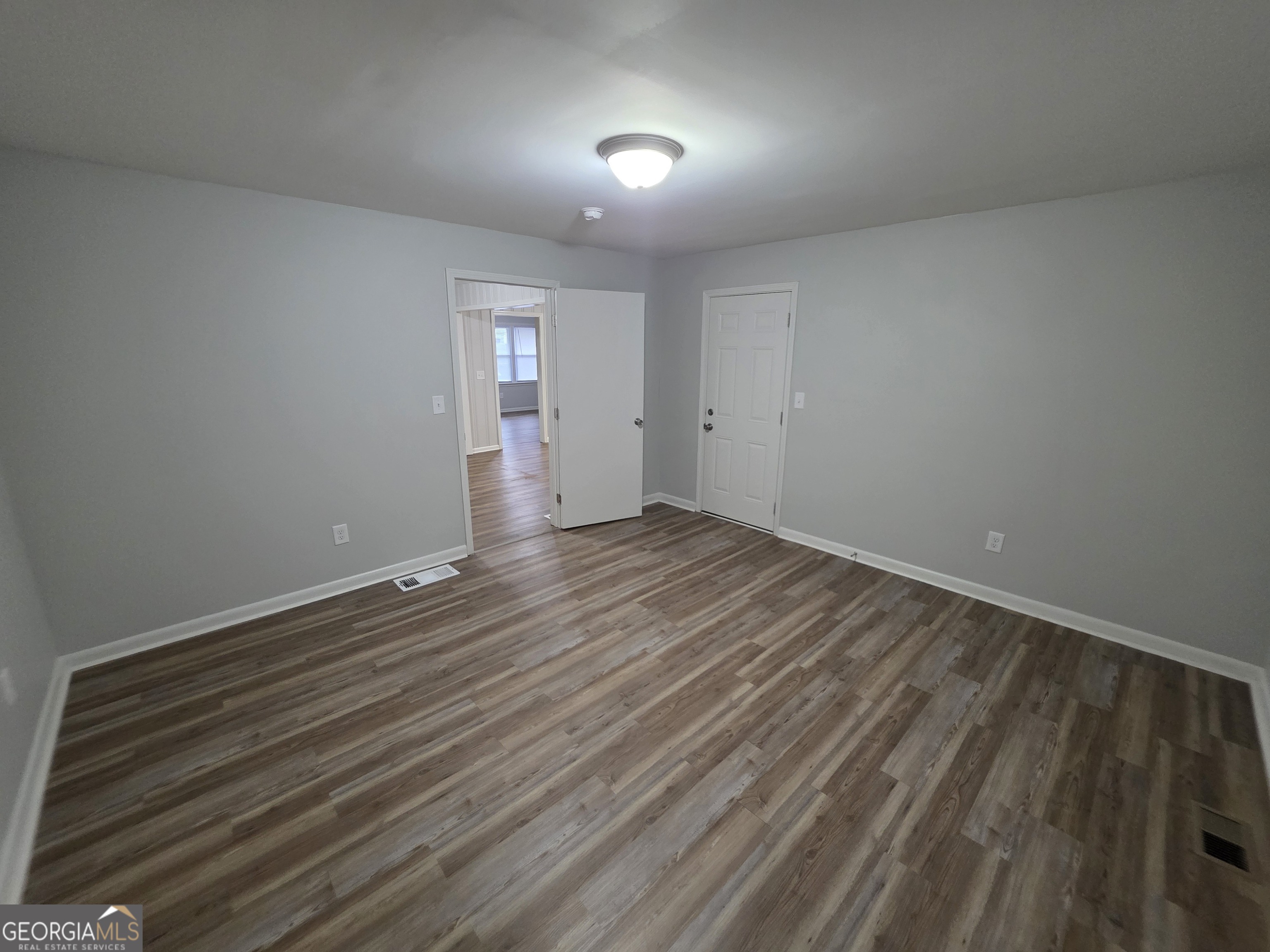 1214 S Broad Street Property Photo 15