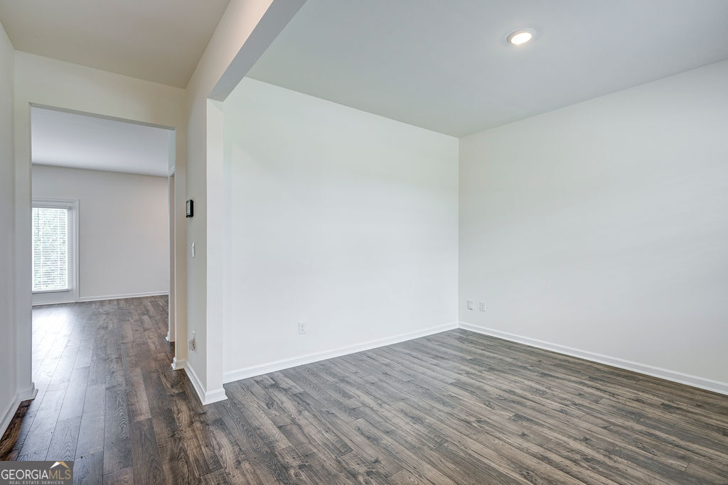 206 Aster Avenue Property Photo 6