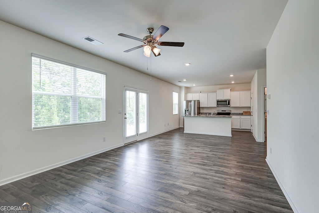 206 Aster Avenue Property Photo 9