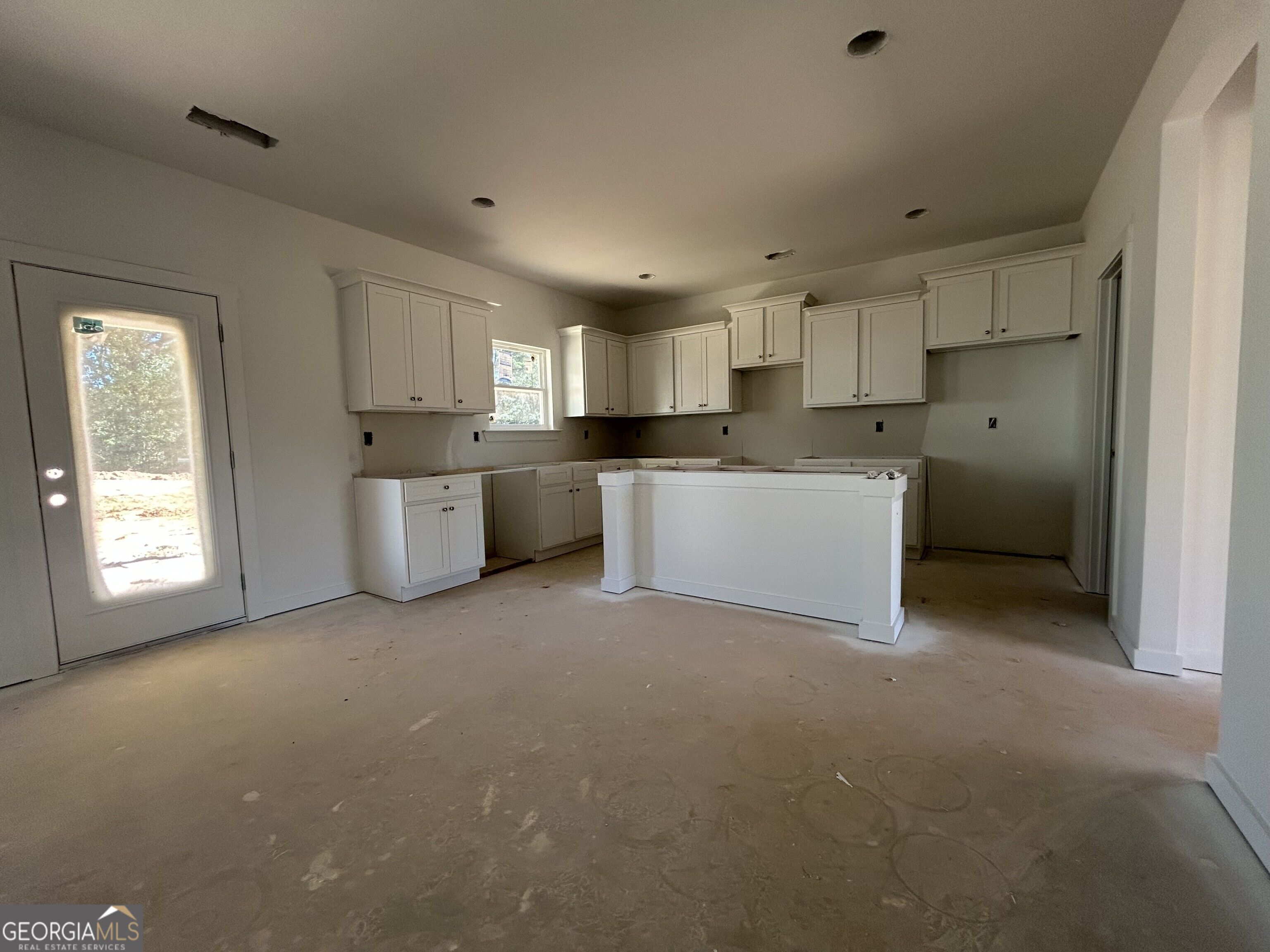 210 Ruby Robin Drive Property Photo 6